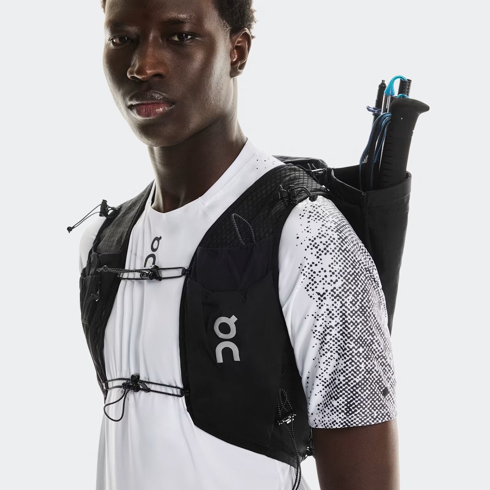 On Ultra Quiver Black