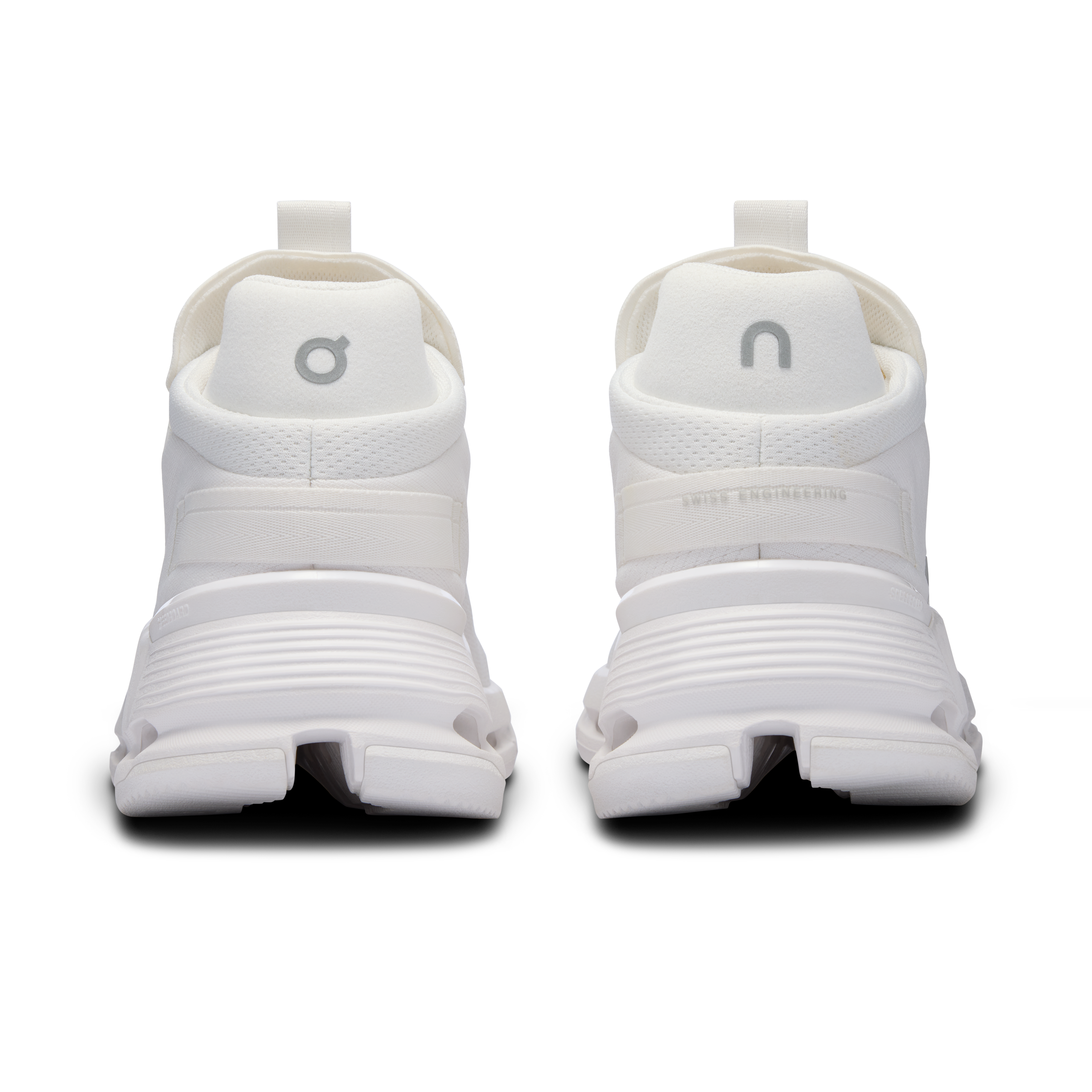 on running cloudnova 2 all white