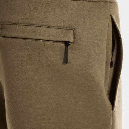 On Focus Tech Shorts Kalamata