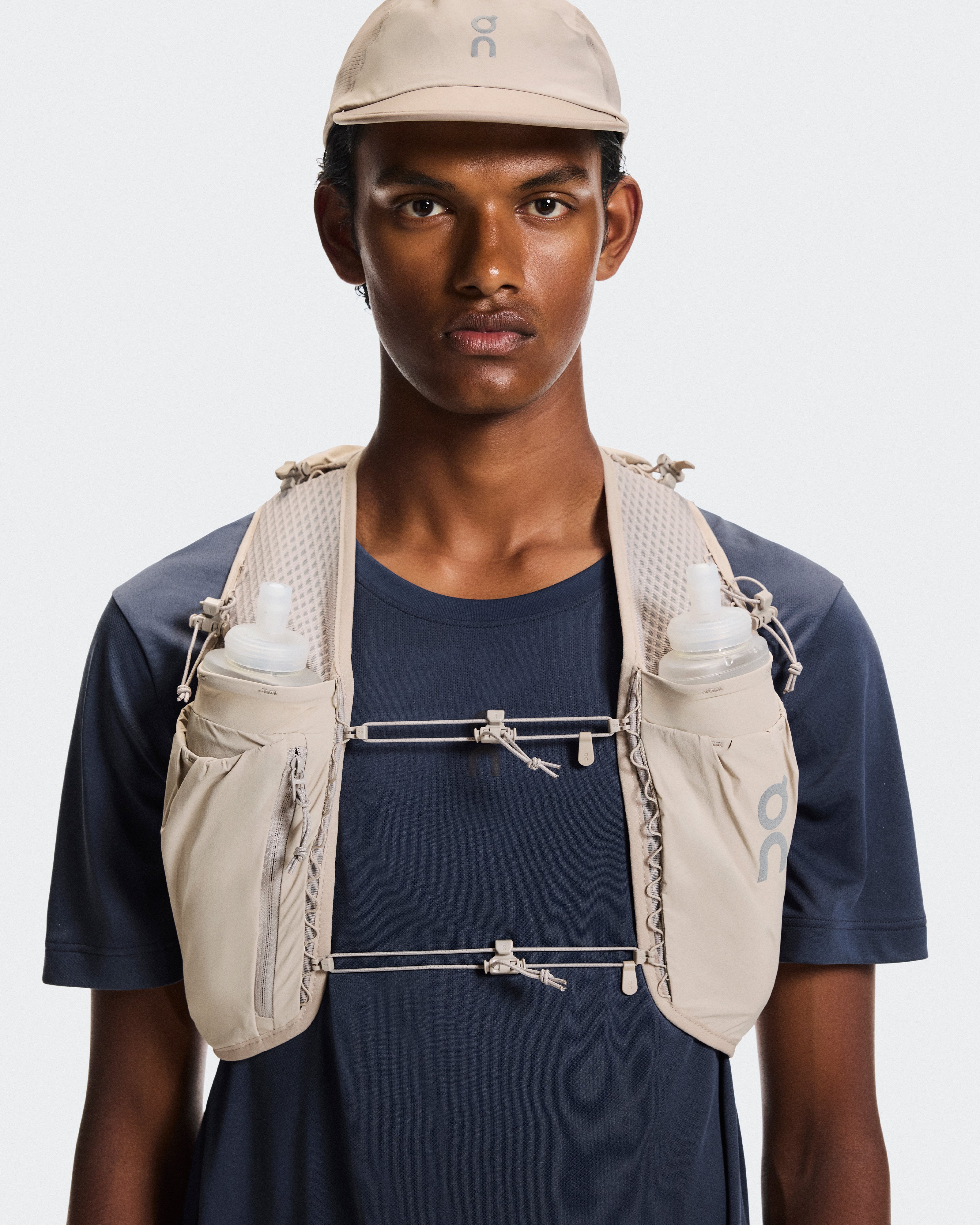 On Ultra Vest Pro Fog