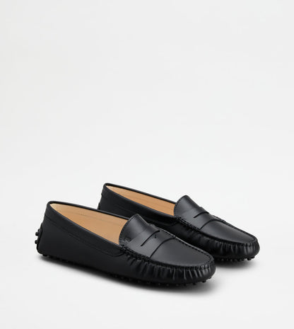 Tods Gommino Loafers In Leather Black Womens