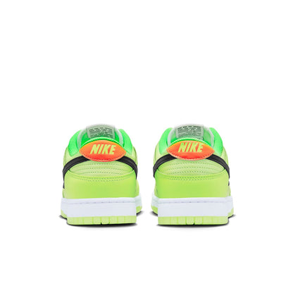 Nike Dunk Low SE Splash Volt