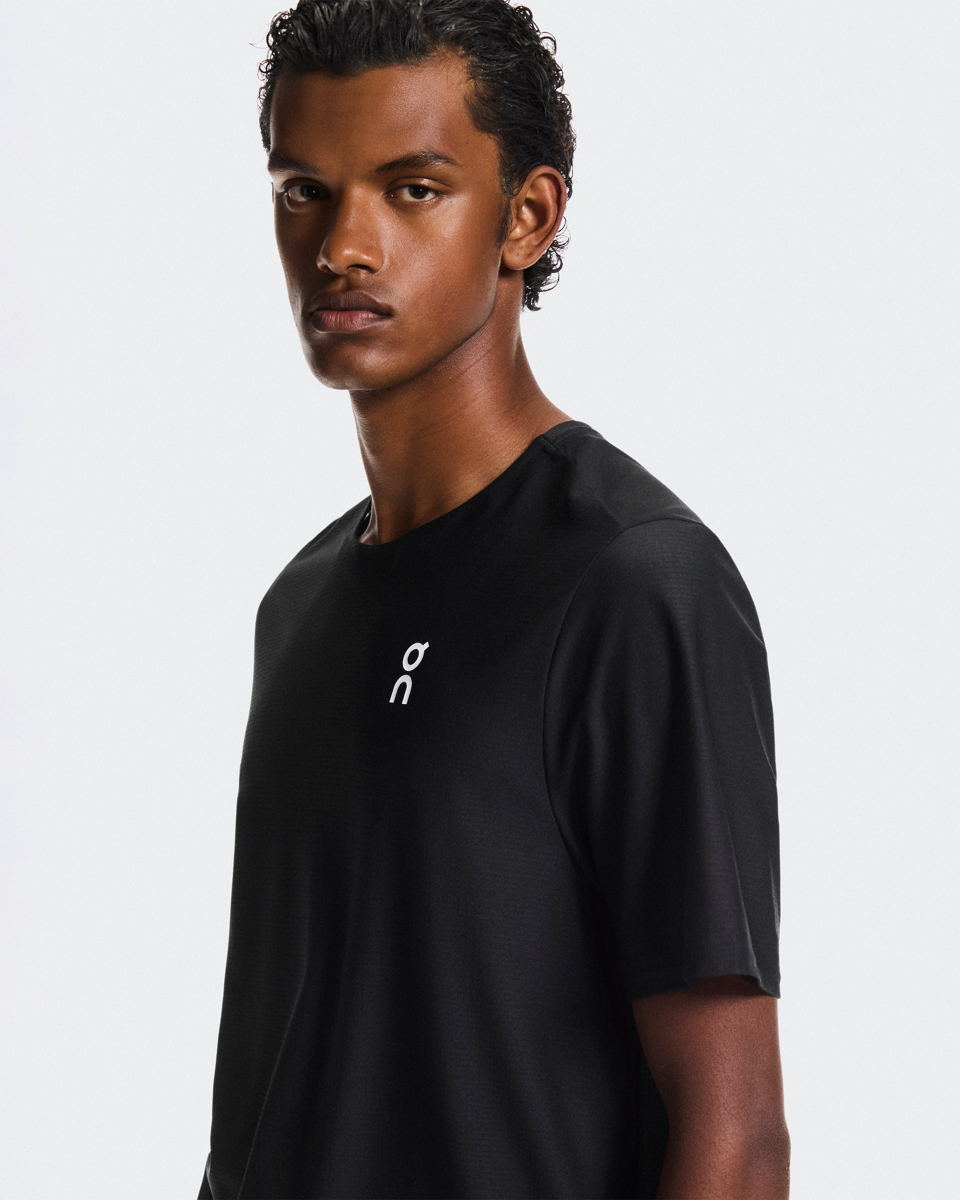 On Court-T Black
