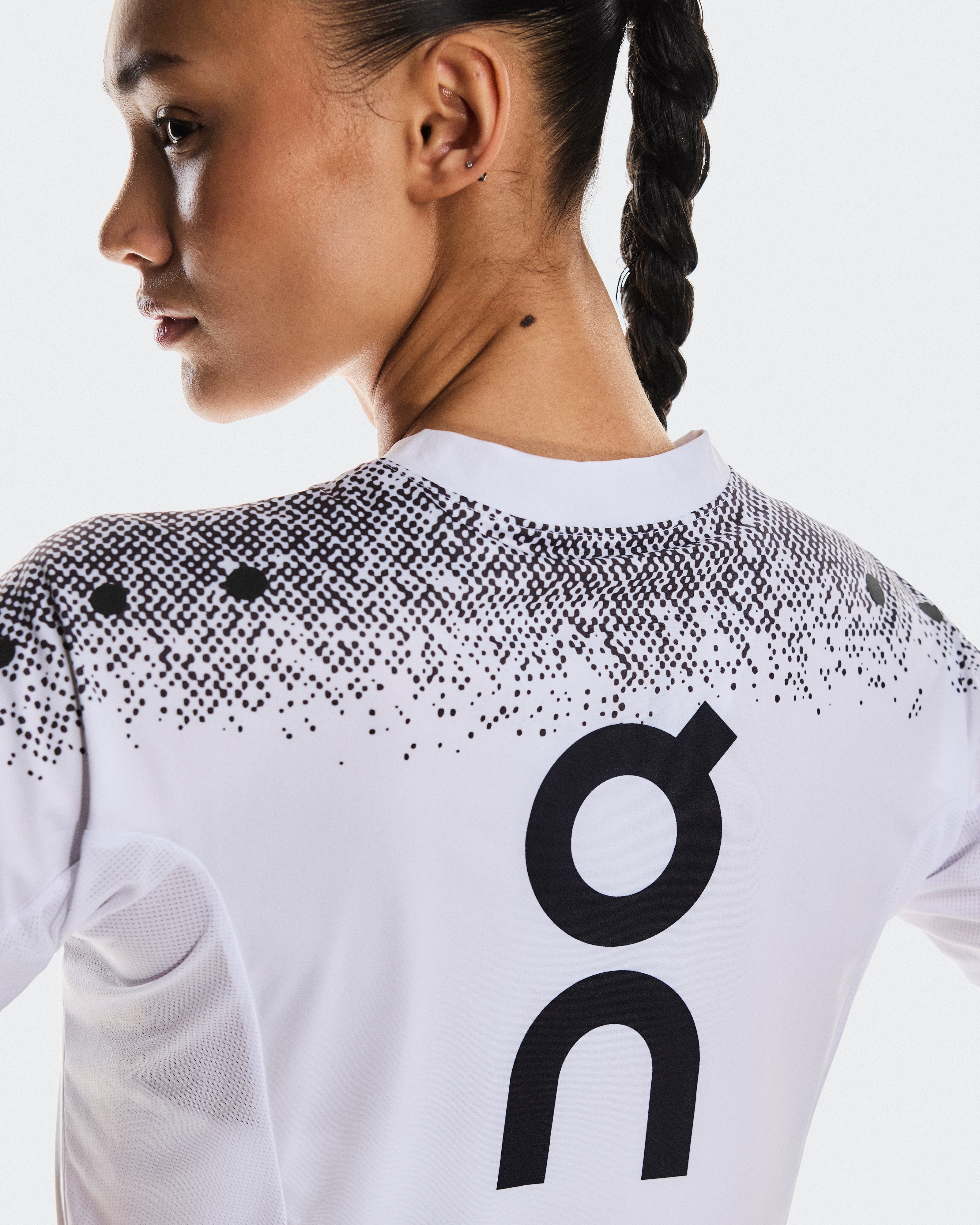 On Ultra-T White | Iron (Women's)