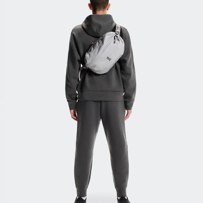 On Sling Pack 9L Glacier | Black