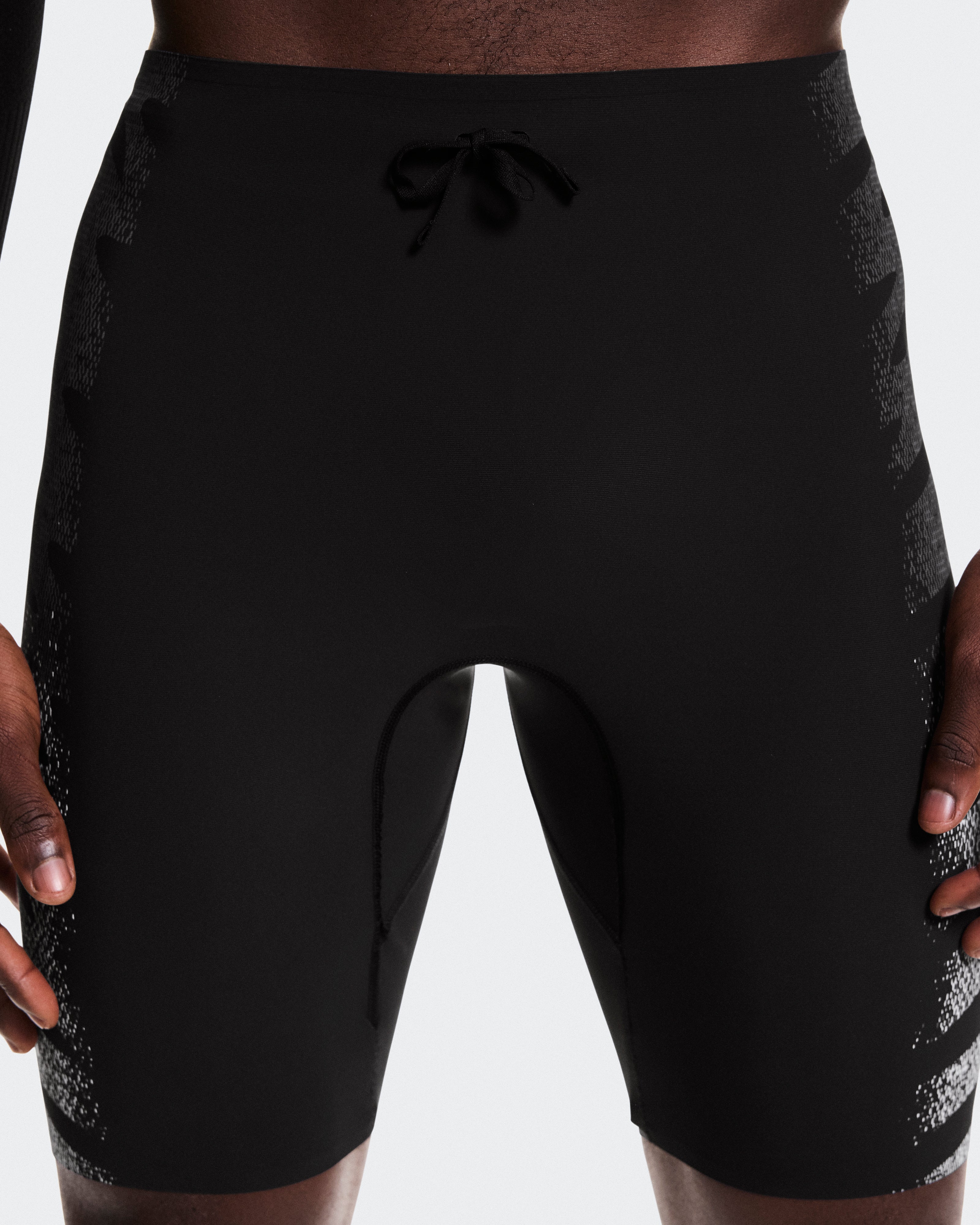 On Zero Half Tights Iron | White