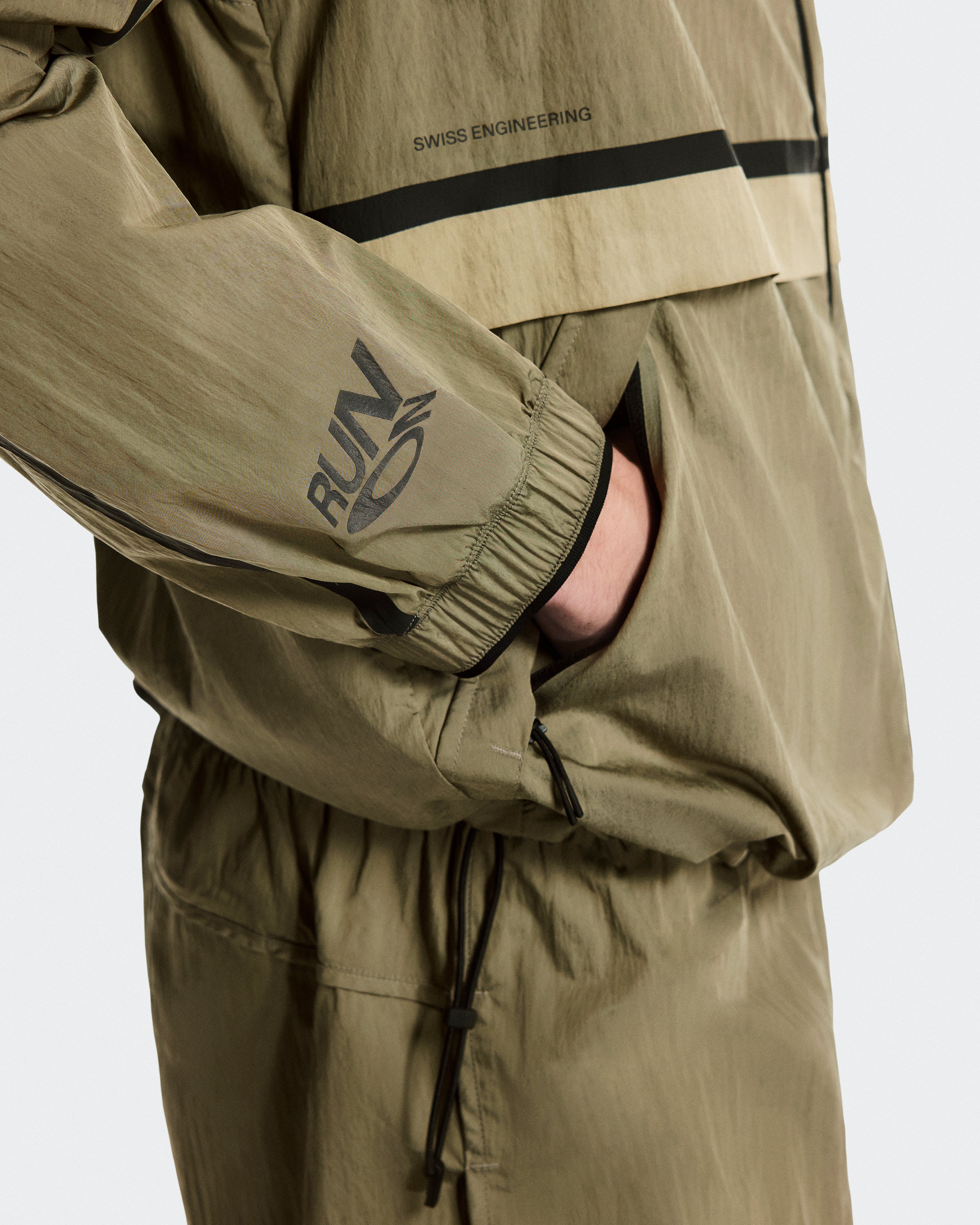 On Performance Volt Jacket Safari