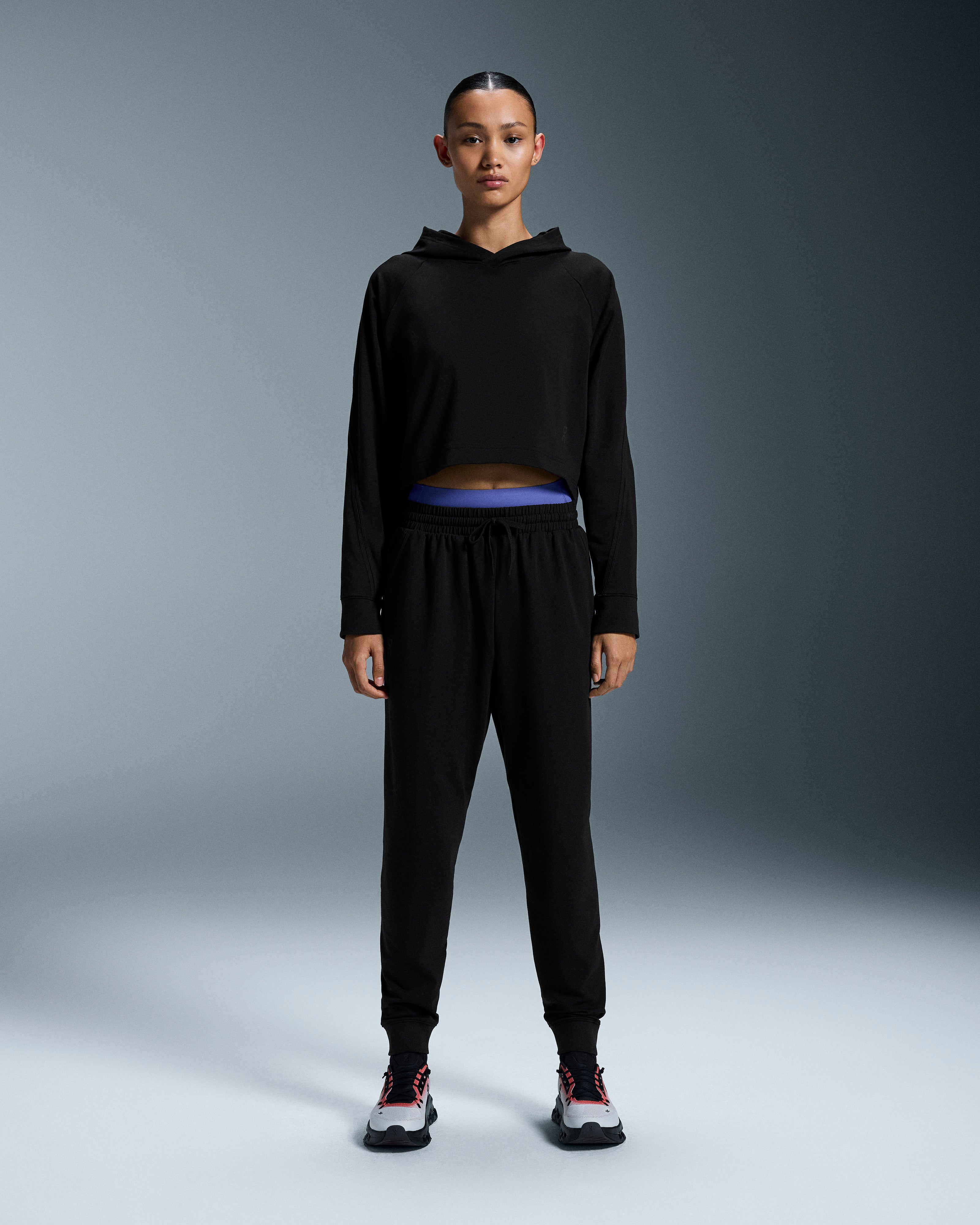 On Studio Hoodie Black (Women's)