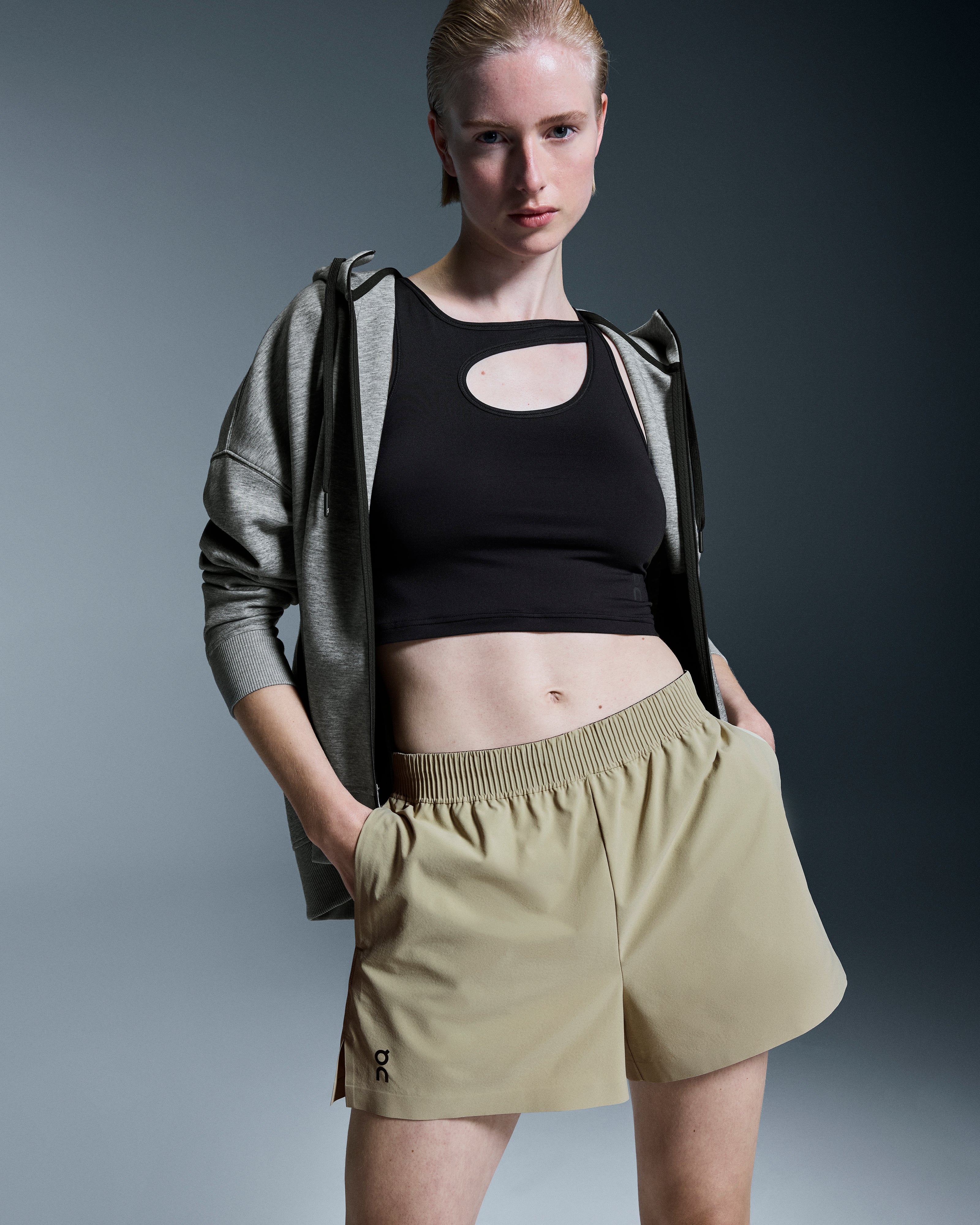 On Focus Shorts Caper (Women's)