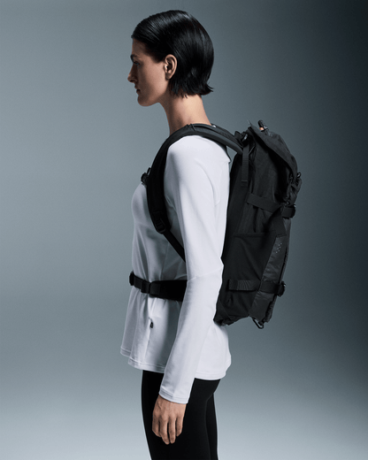 On Speed Pack 24L Elite Black | Magnet