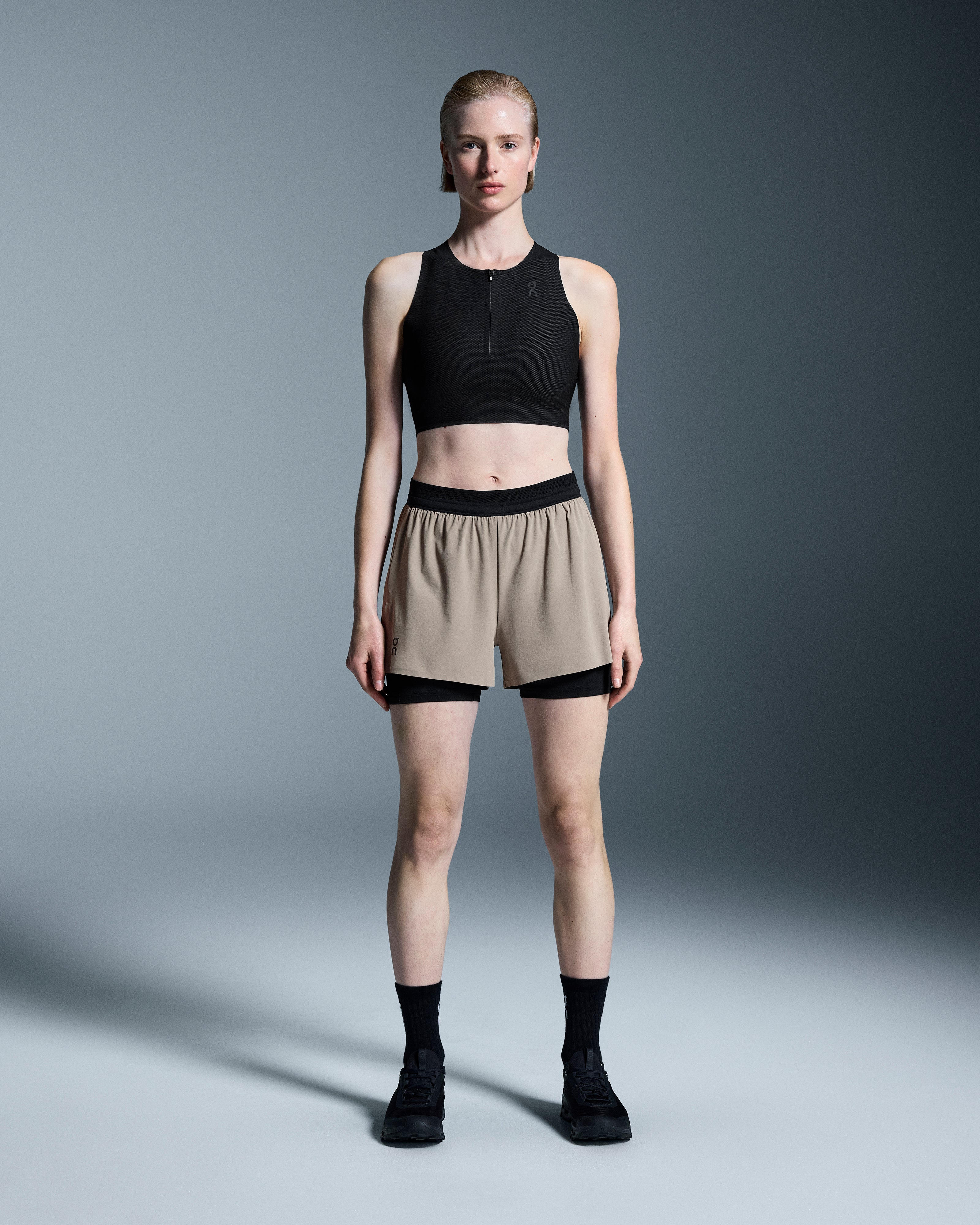 On Race Crop Black (Women's)