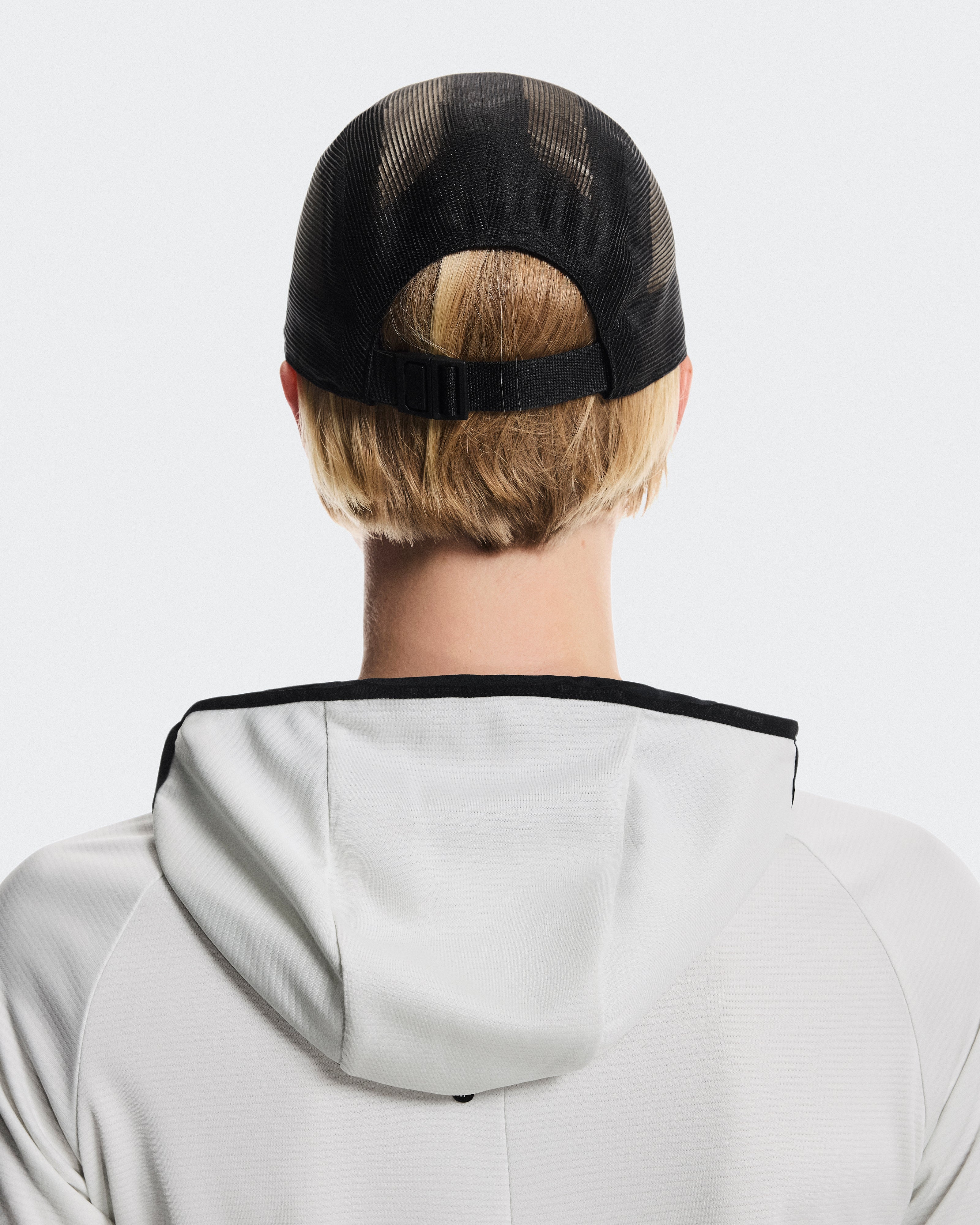 On Specter Cap Black