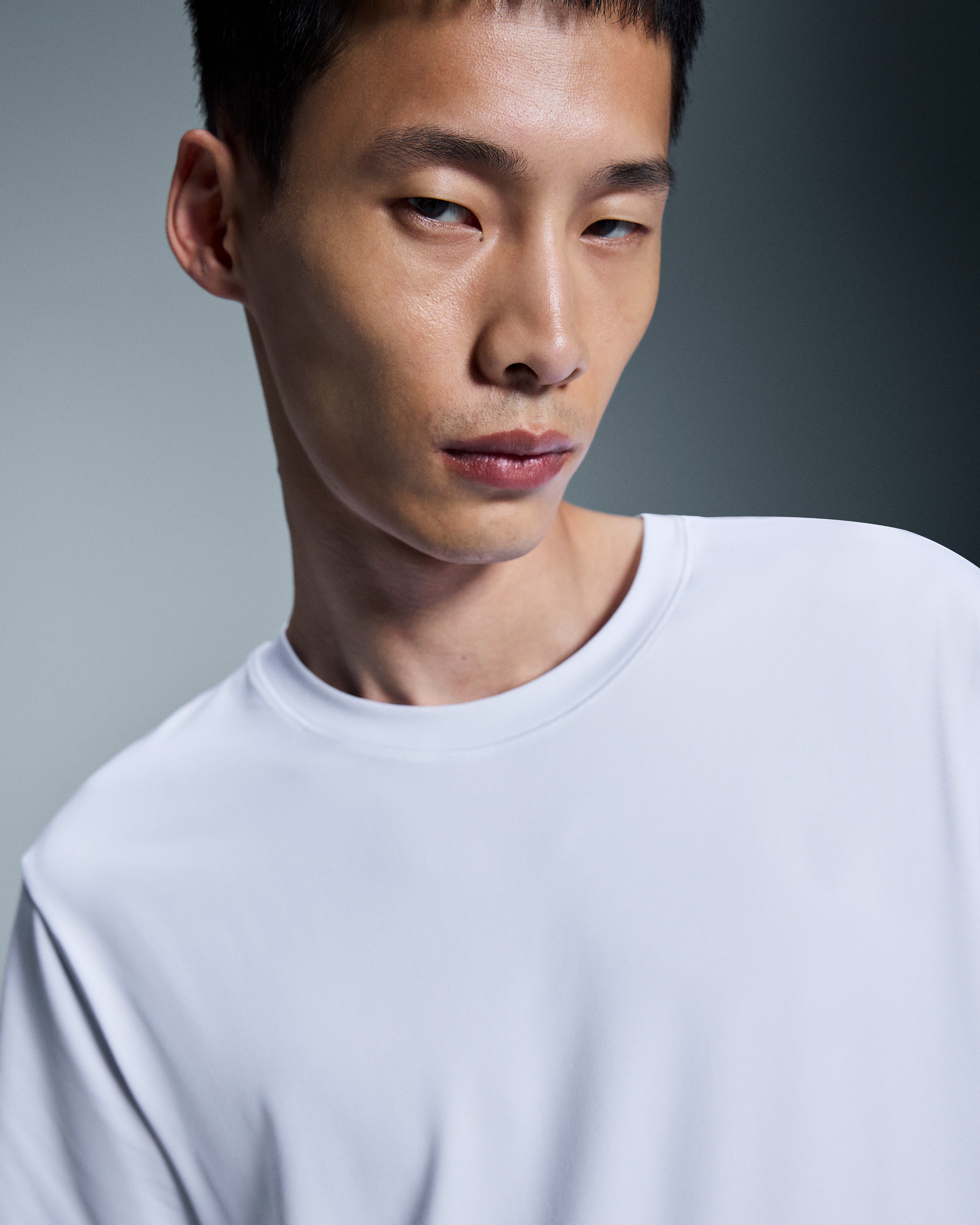 On Studio-T White