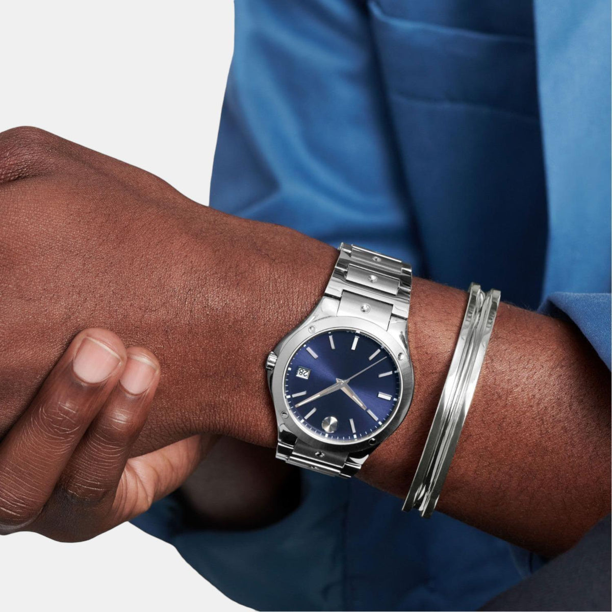 Movado Se Men Quartz Blue Dial Analog Stainless Steel Watch 607513