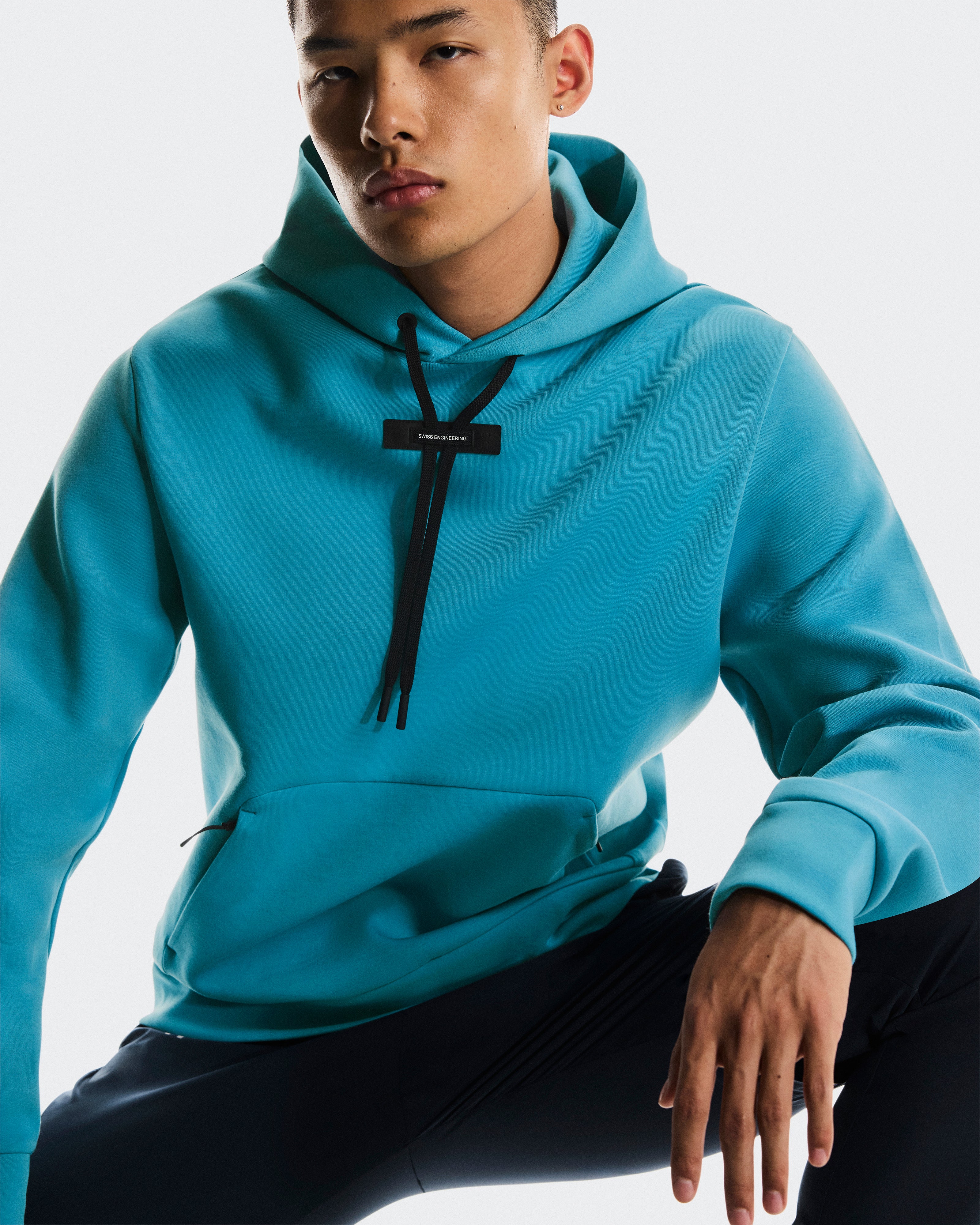 On Focus Tech Hoodie Niagara