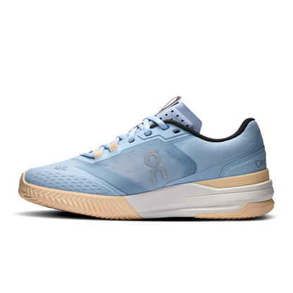 on running the roger advantage pro clay chambray blon runningde (women's)