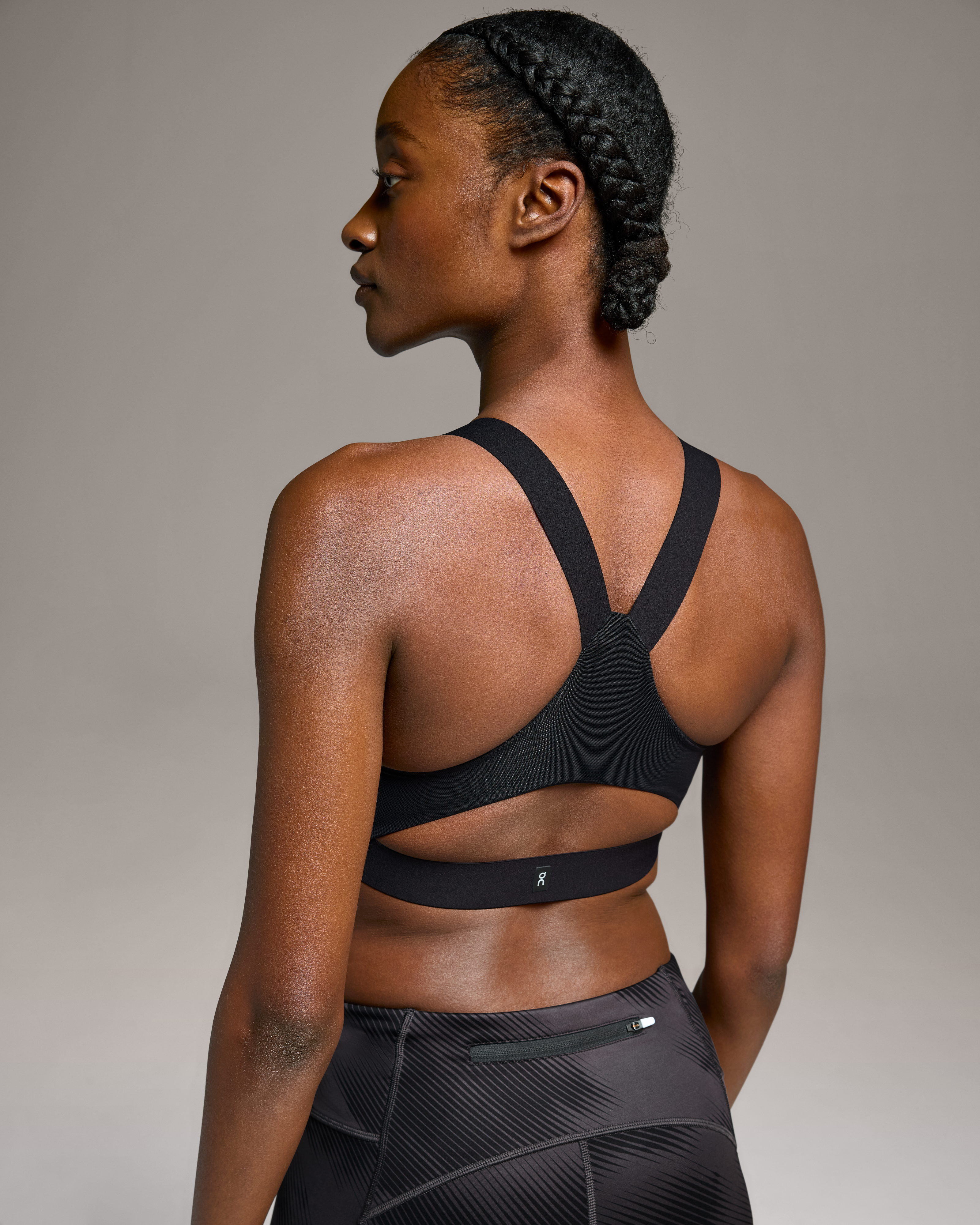 on performance graphic bra Black (Women's)