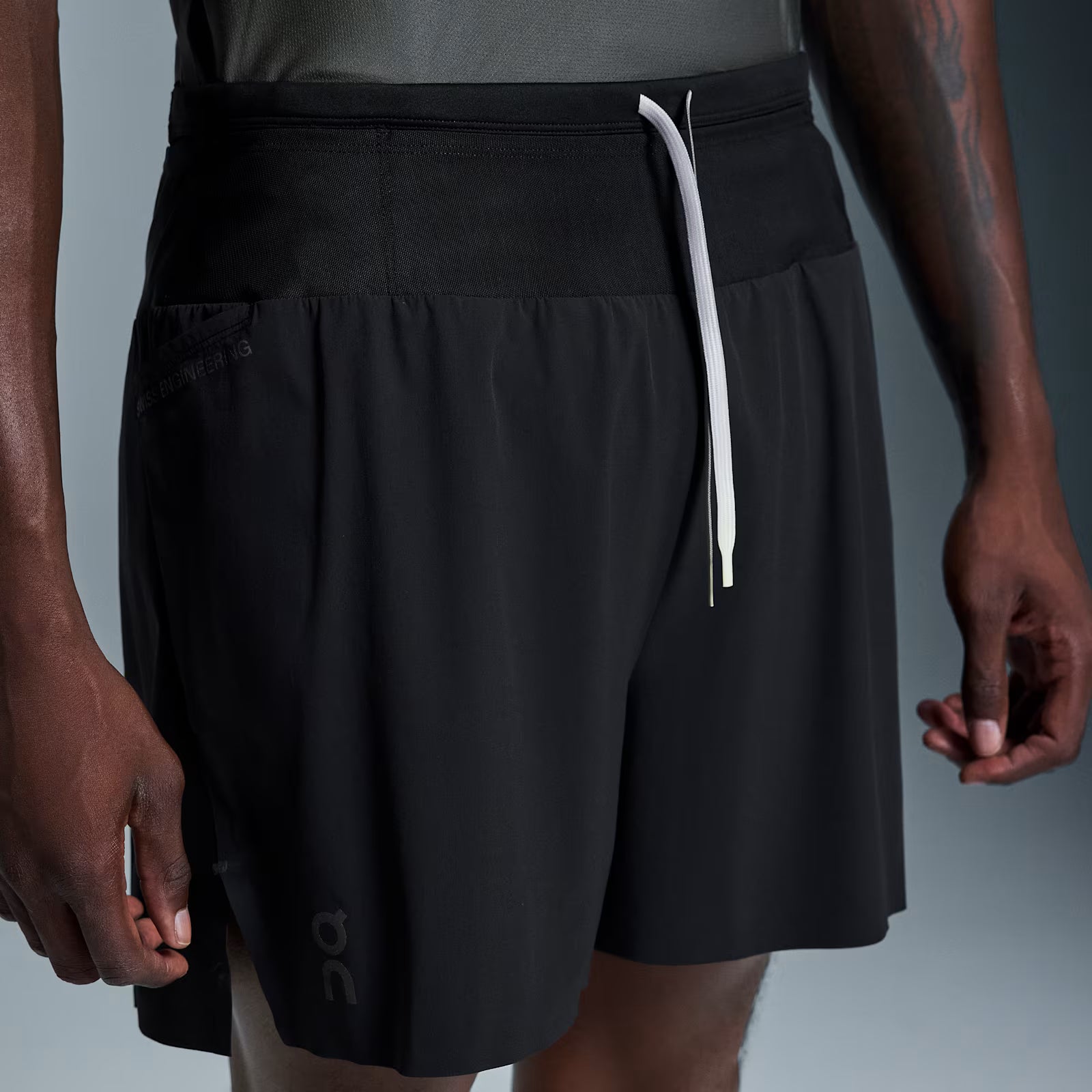 On Ultra Shorts Black | Black