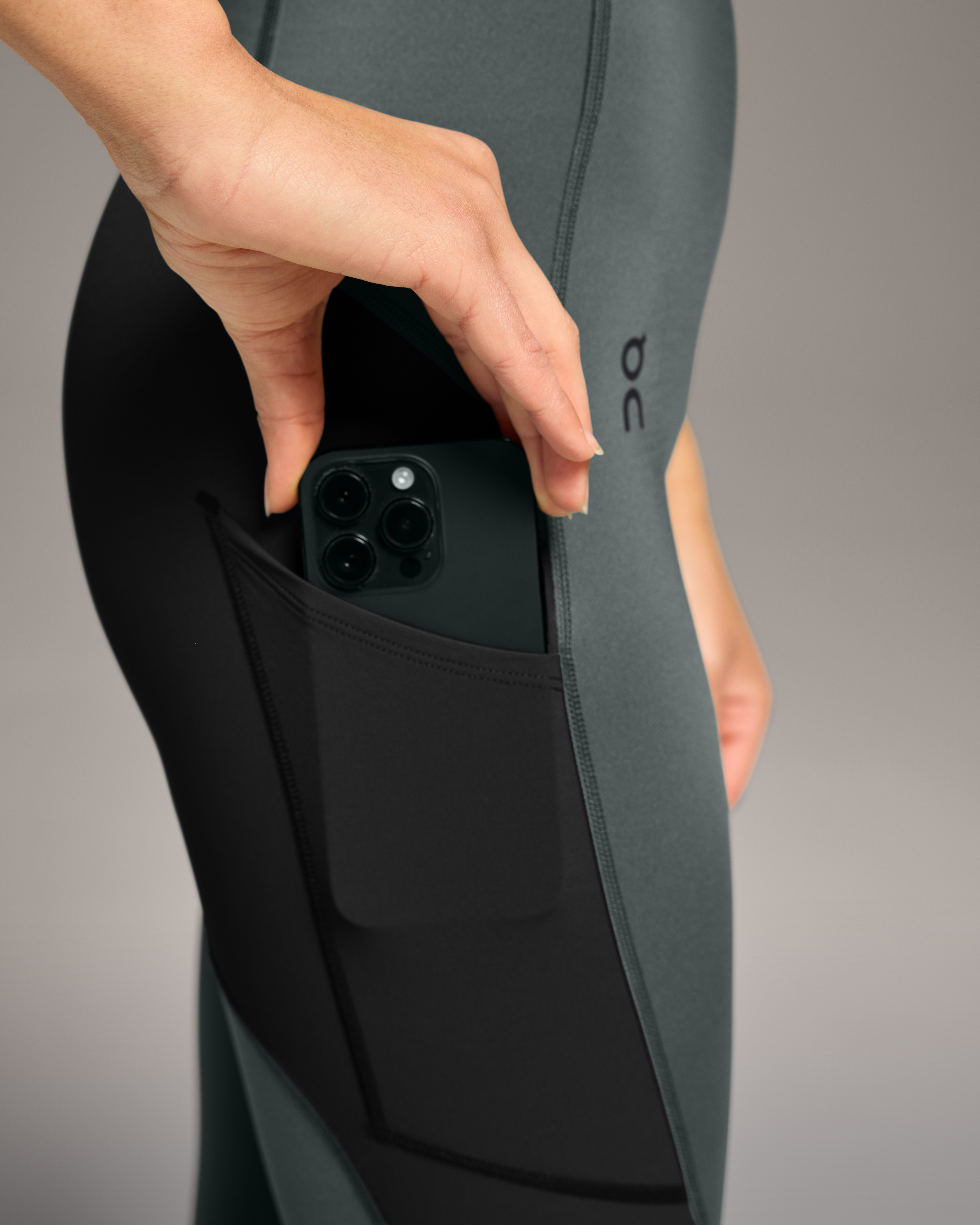 On Trek Tight Lead | Black (Women'S)