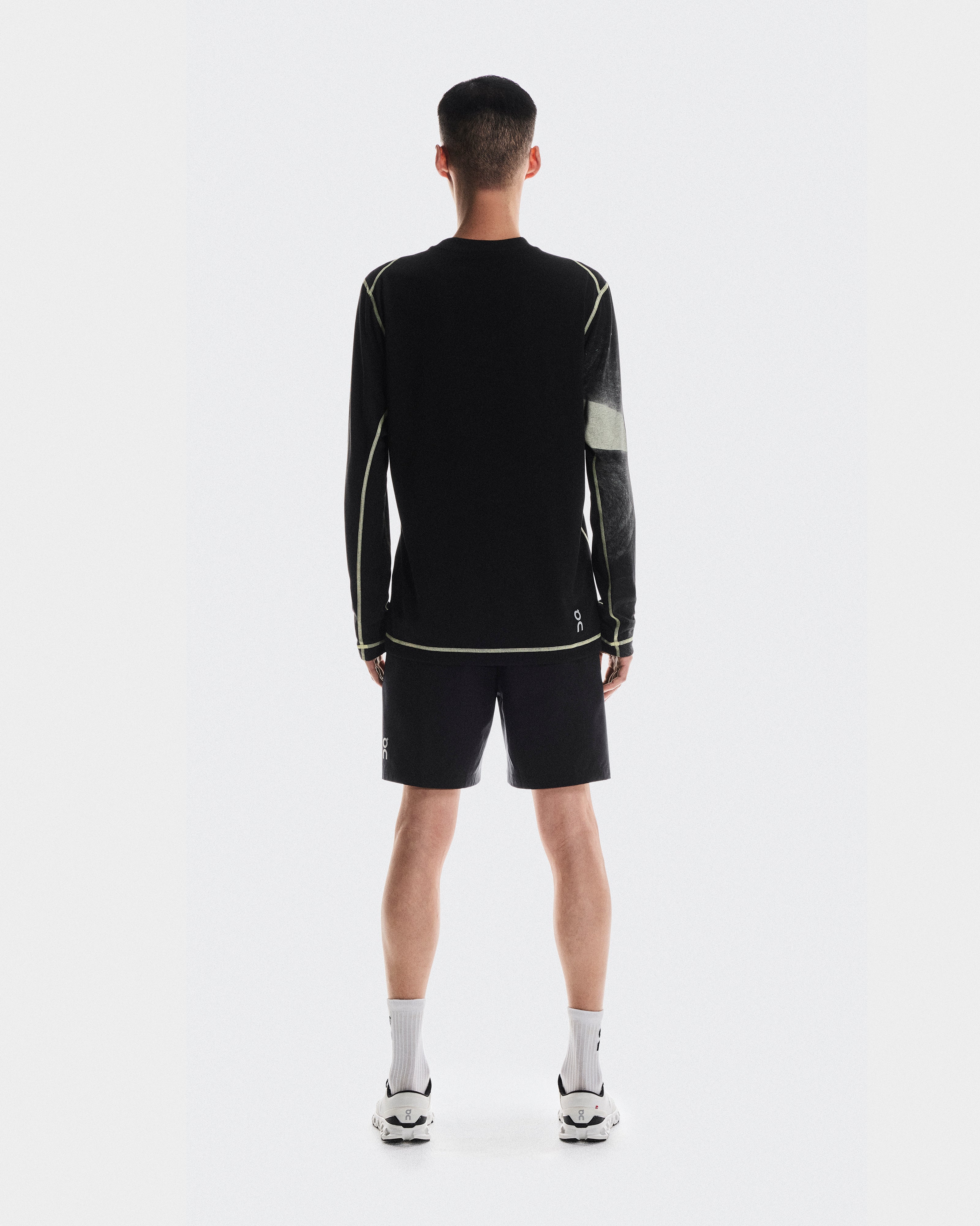 on active long-t graphic Black