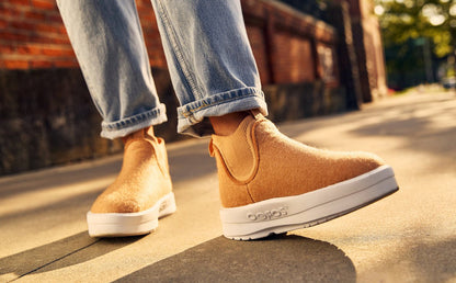 Oofos Women's Wool-Blend Boot White & Almond