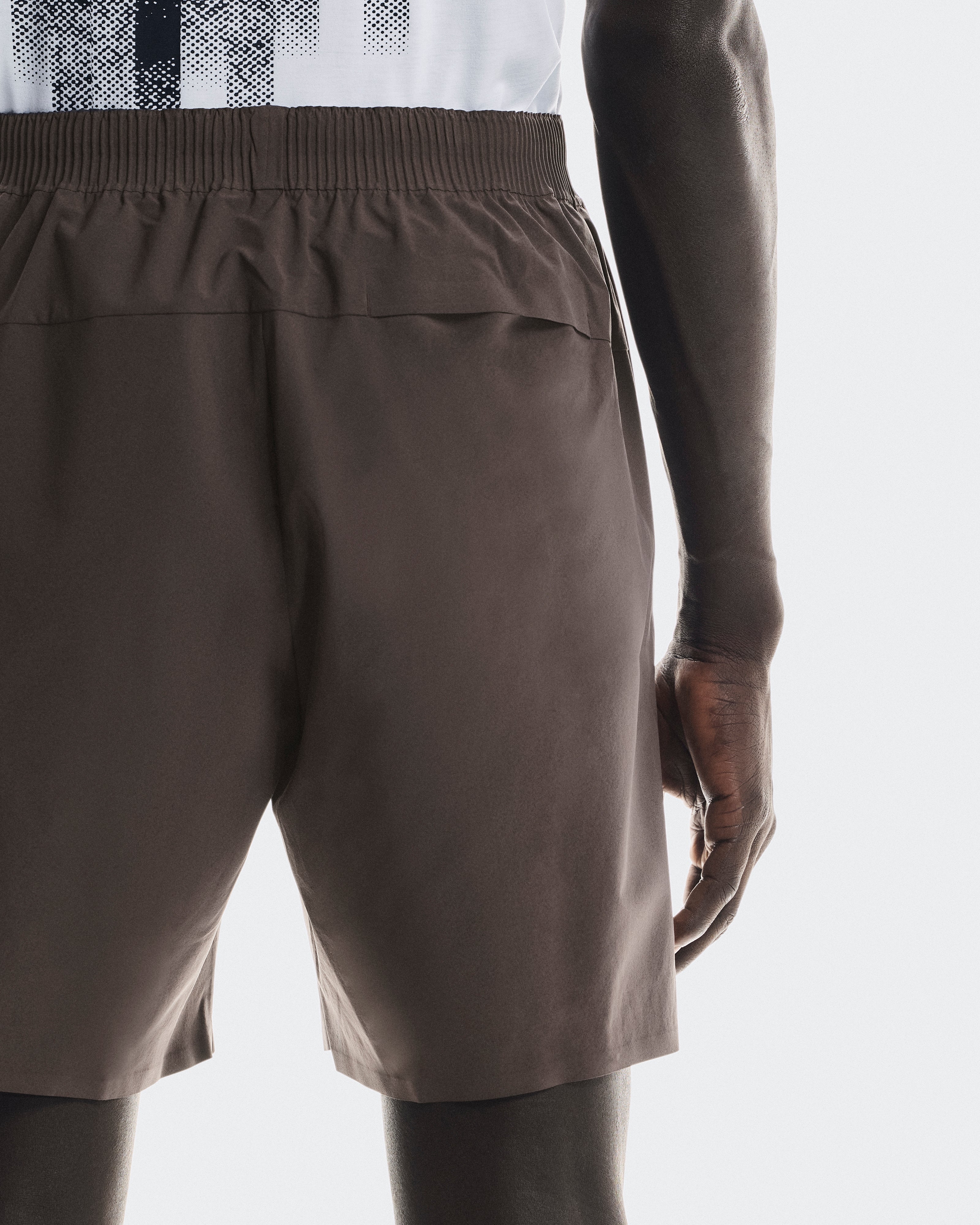 On Focus Shorts Pebble