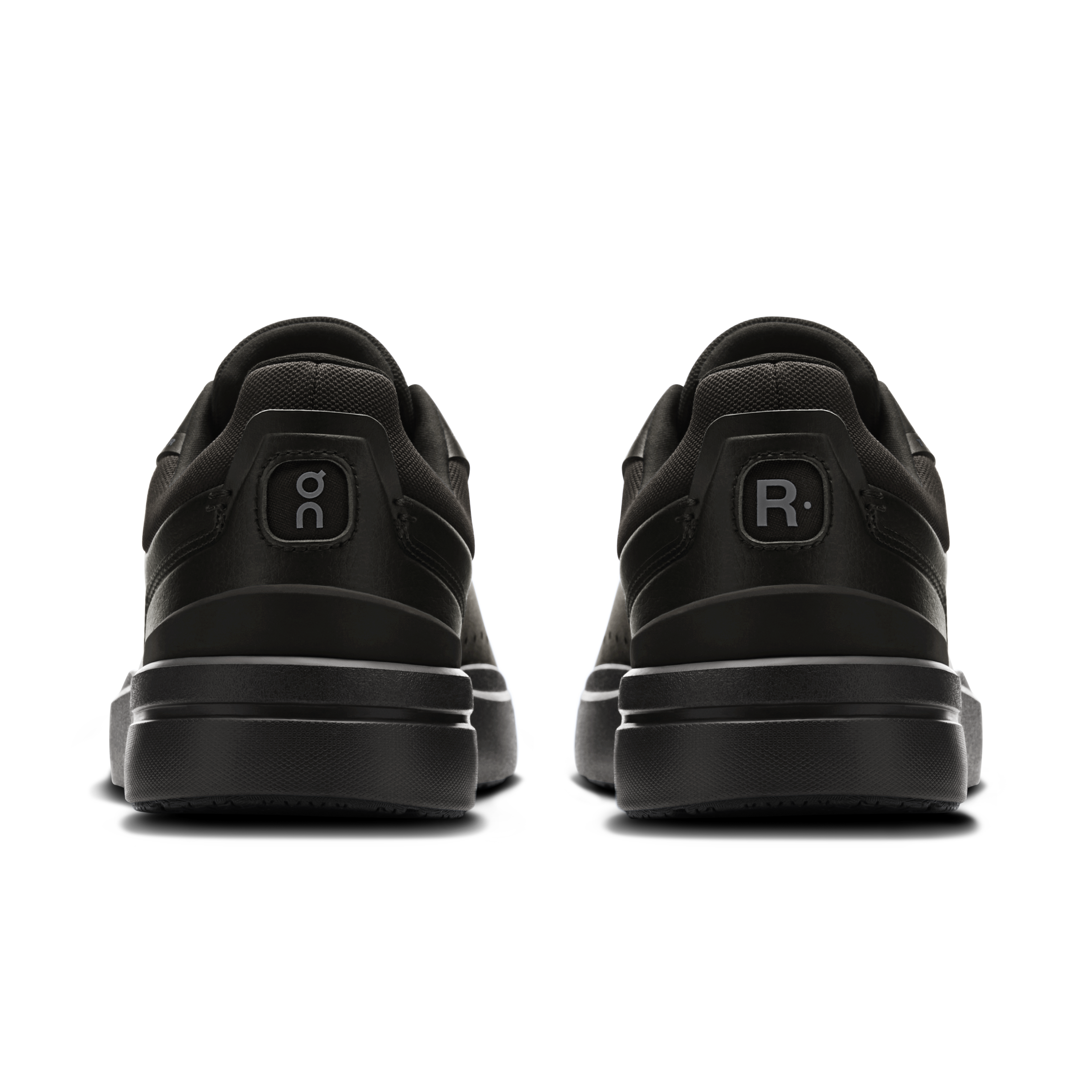 On The Roger Advantage Black Black