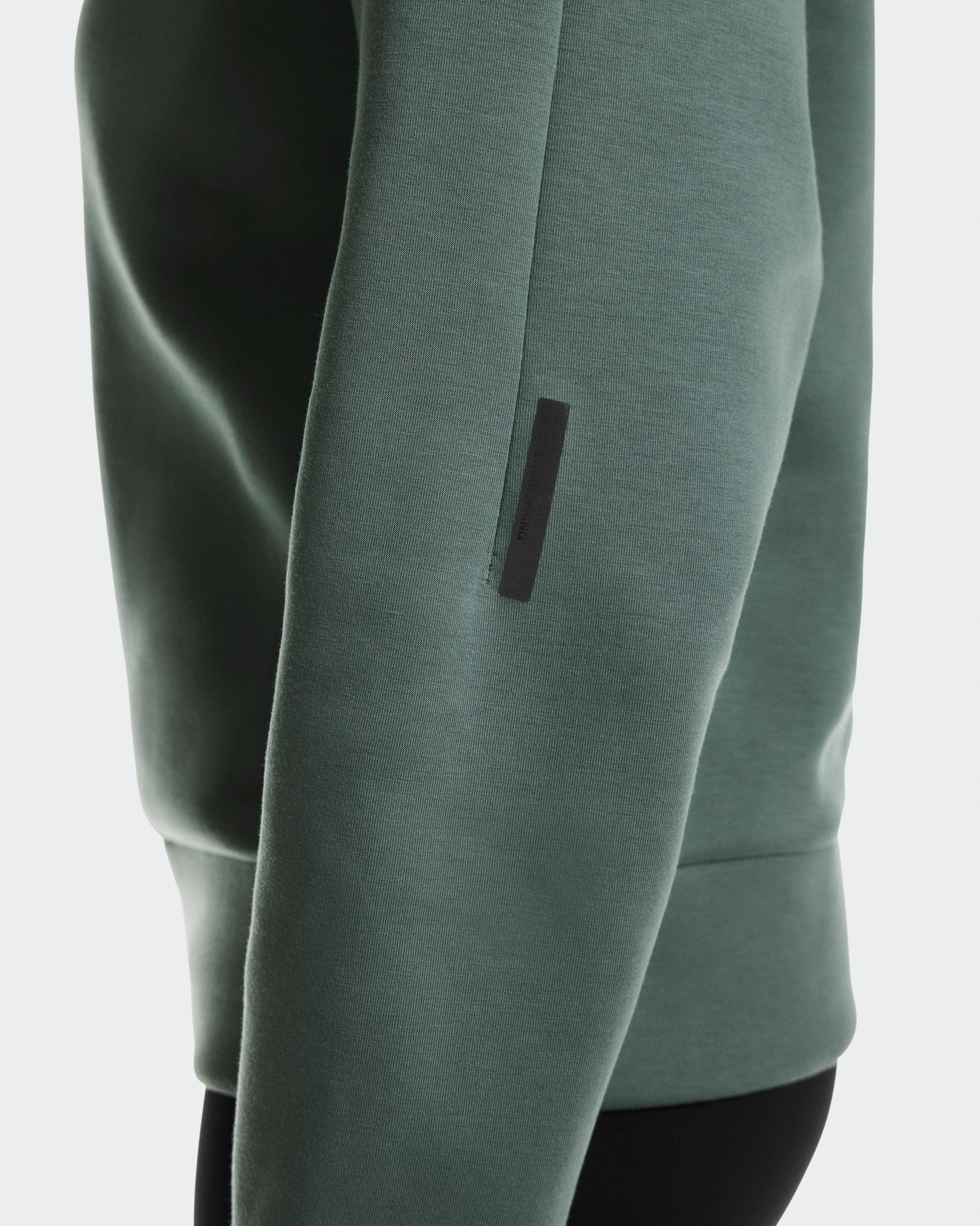 On Focus Tech Crew Olive (Women'S)