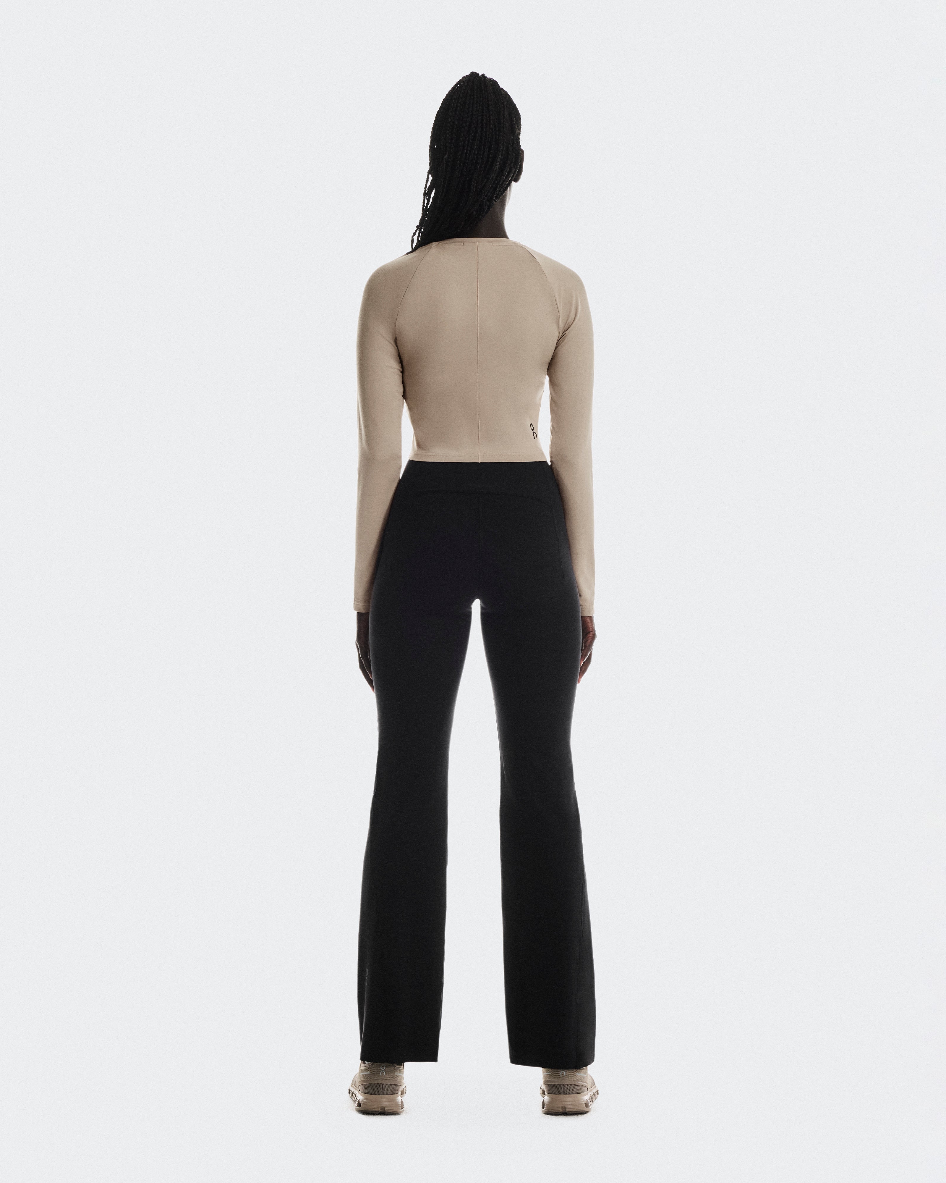 On Studio Long-T Crop Desert (Women's)