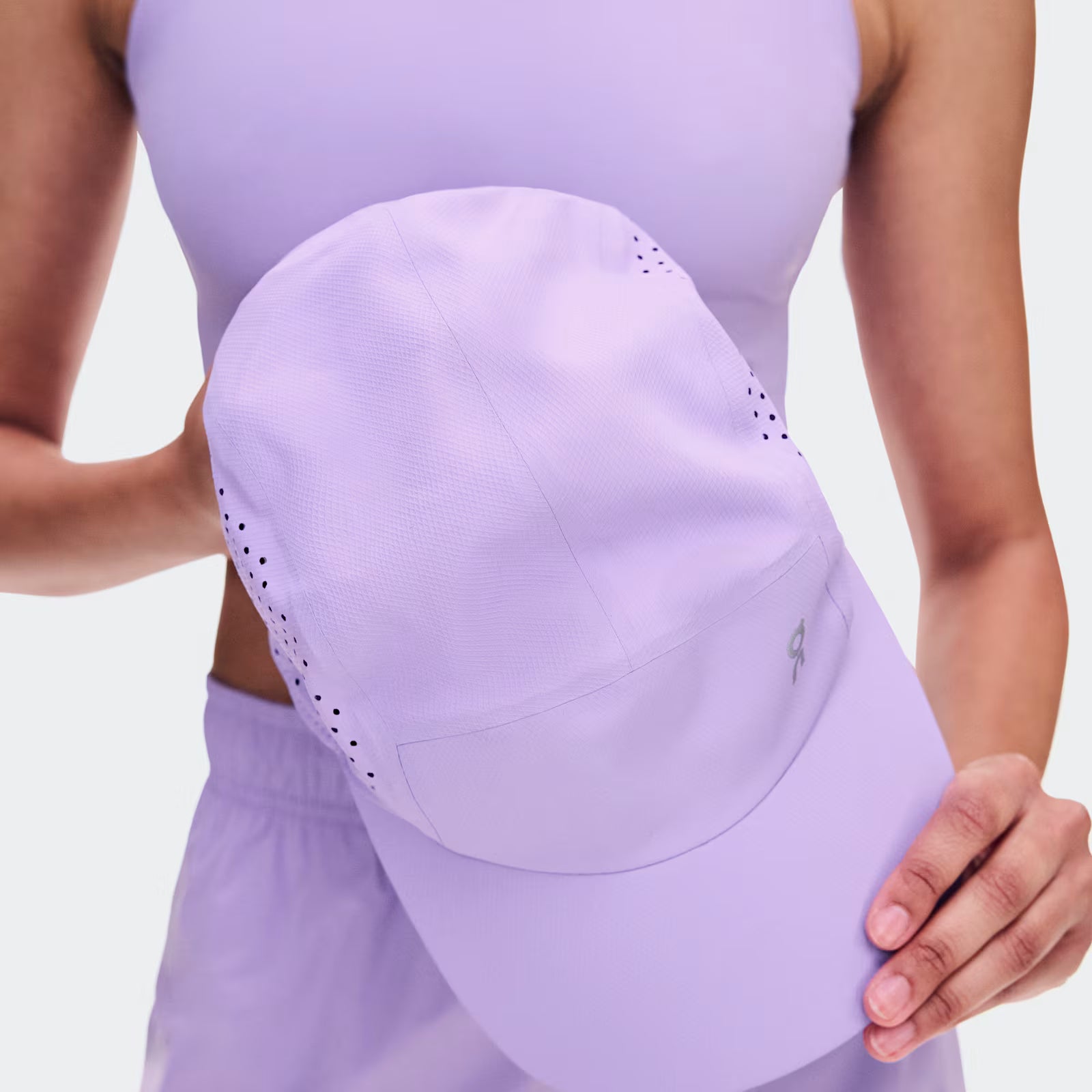On Lightweight Cap Bloom