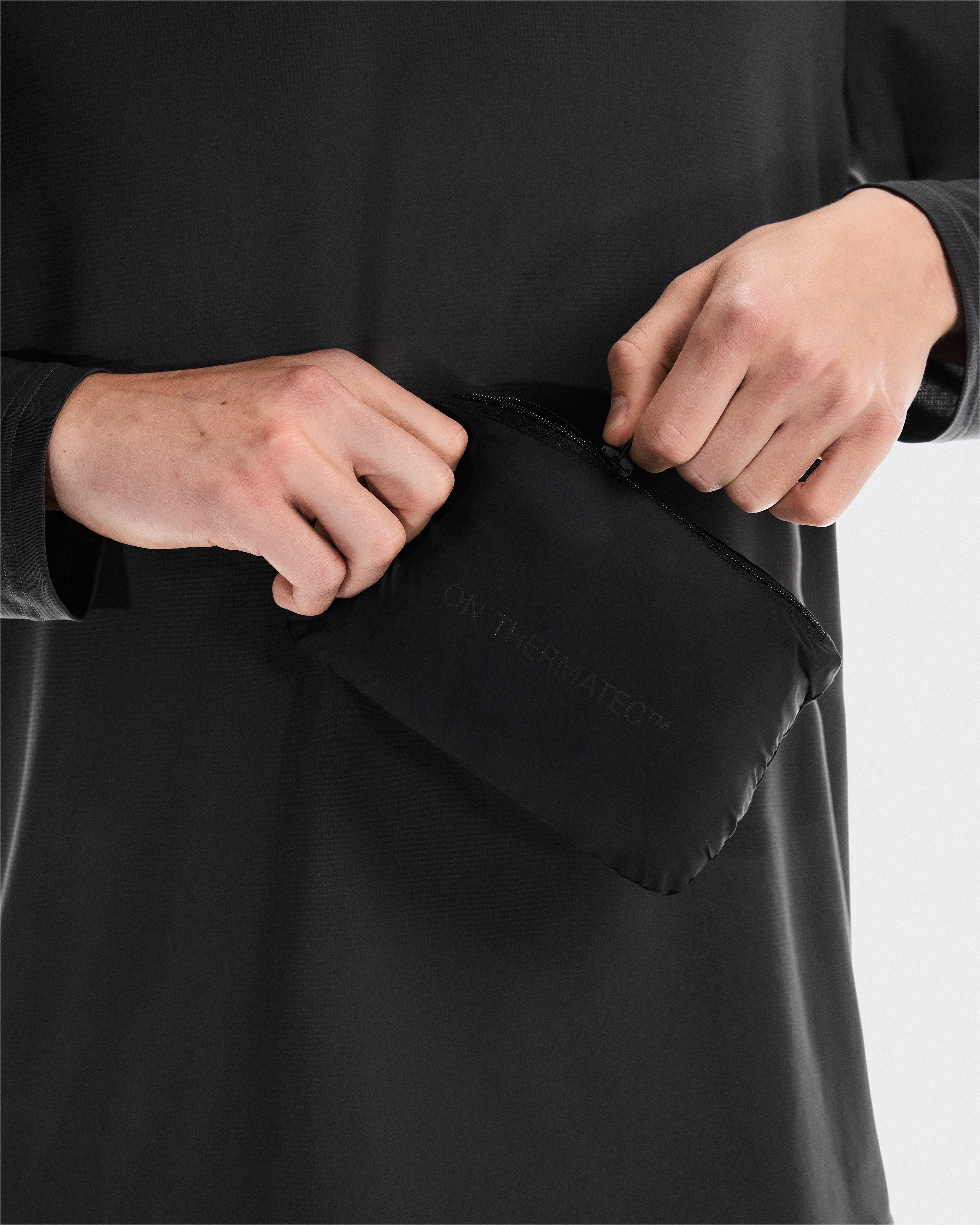 On Weather Vest Black | Eclipse