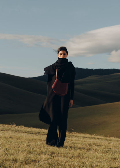 Polene Nodde Hobo Smooth Black Cherry