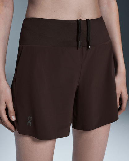 on 5" running shorts Ox (Women's)