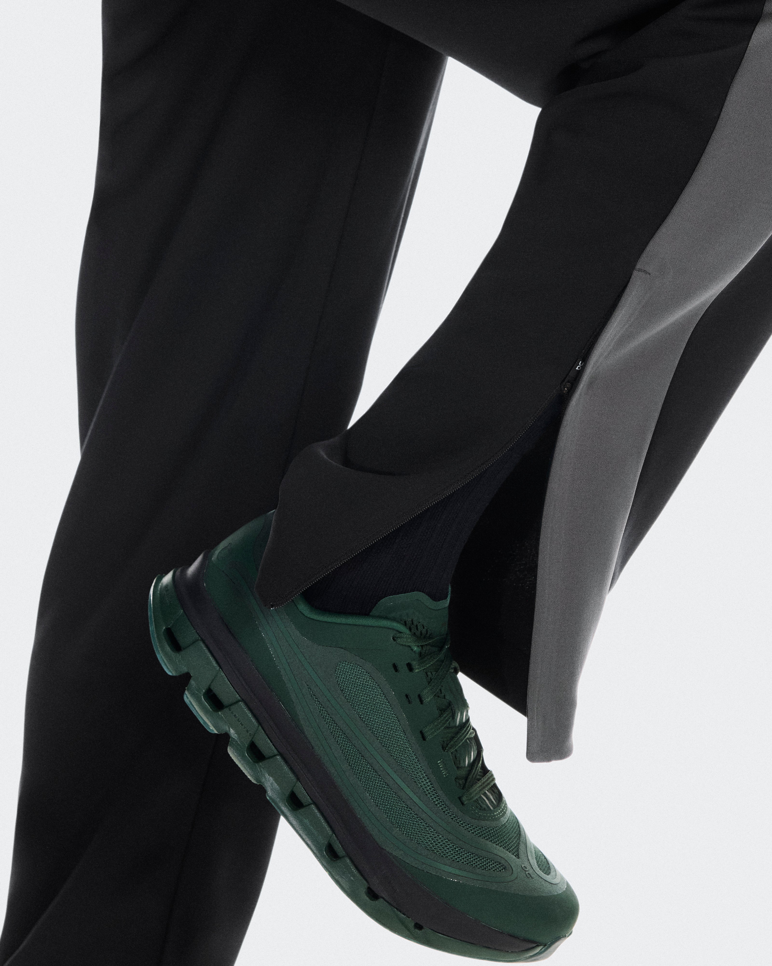 On Track Pants Ikon Black | Eclipse