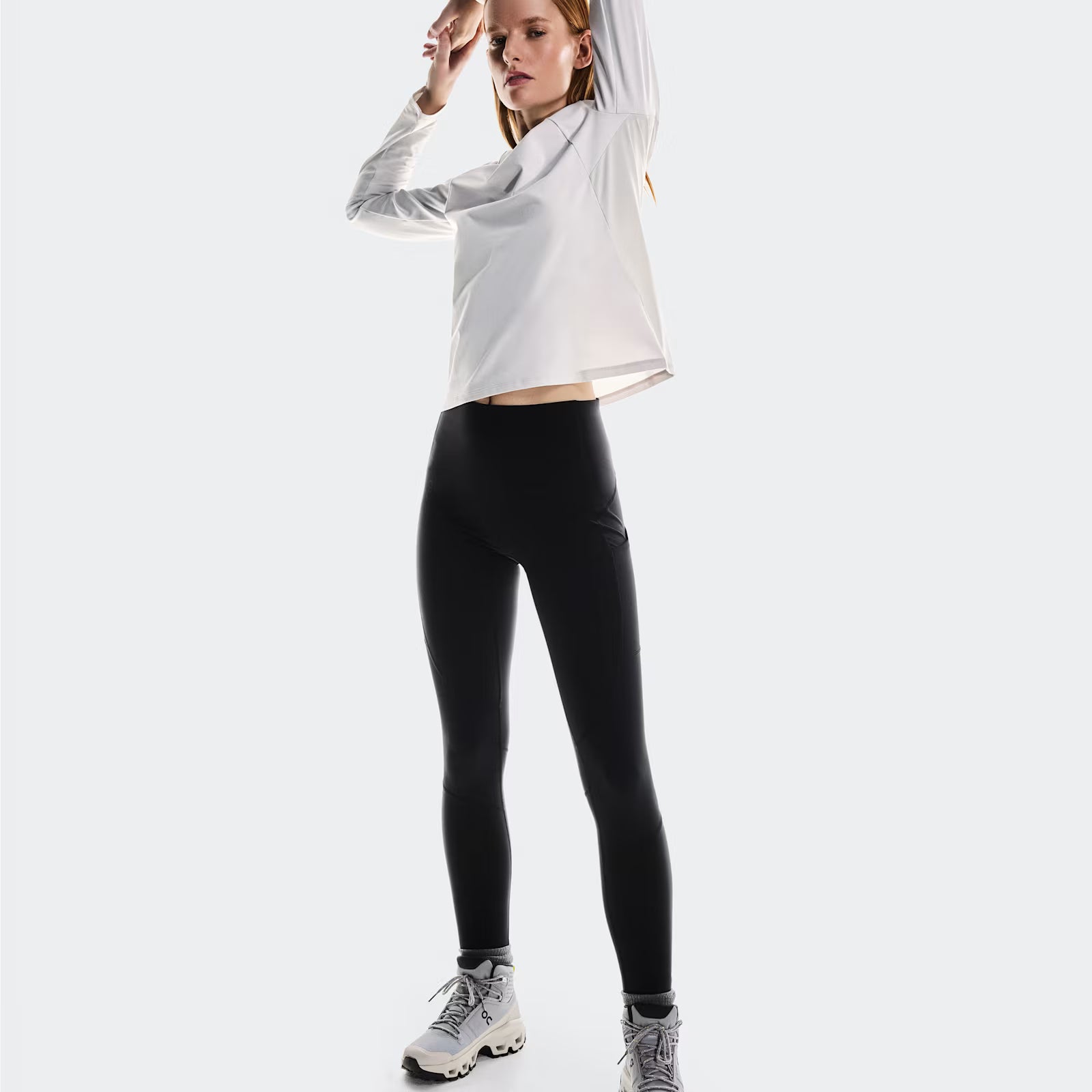 On Trek Tight Black (Women'S)