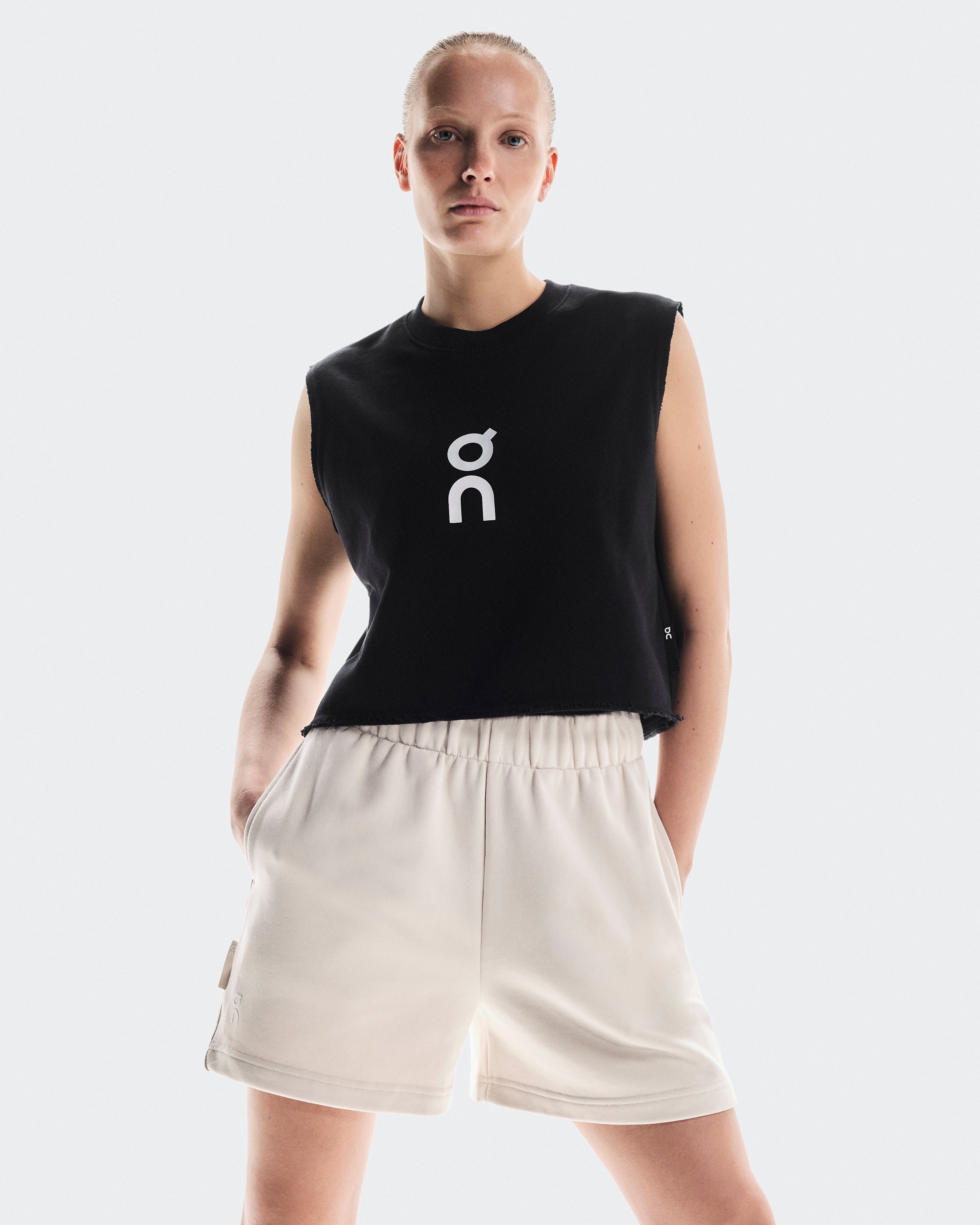 On Club Shorts Silver (Women's)
