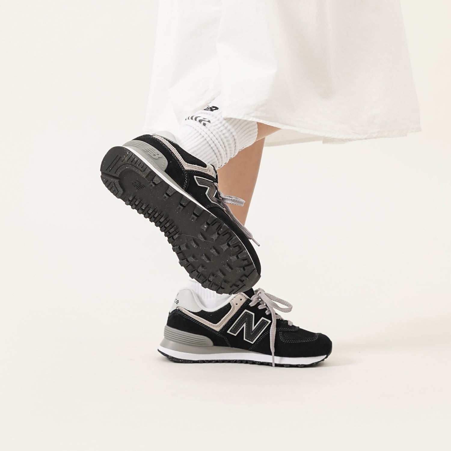 New Balance 574 Black White