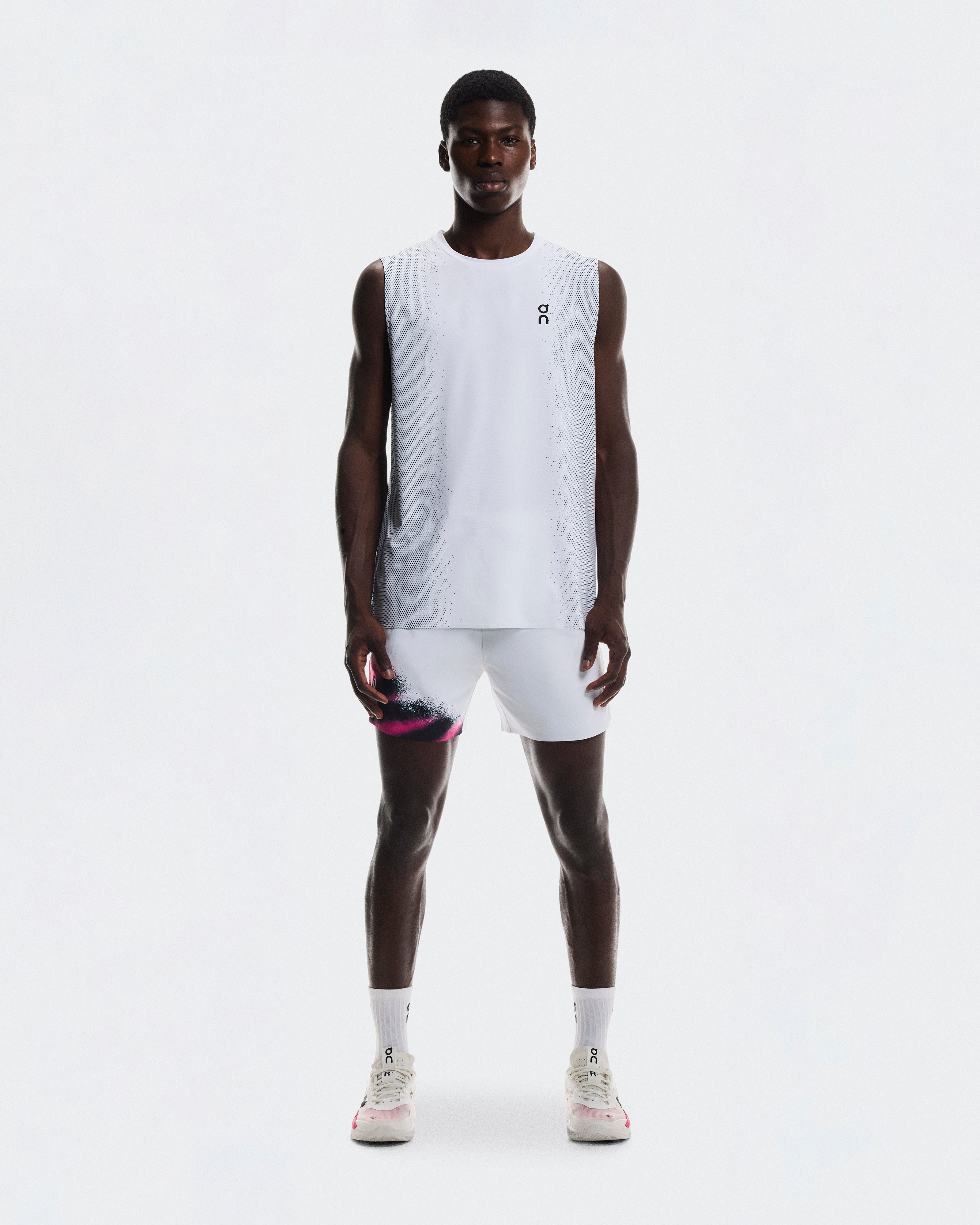On Court Tank White | Dim
