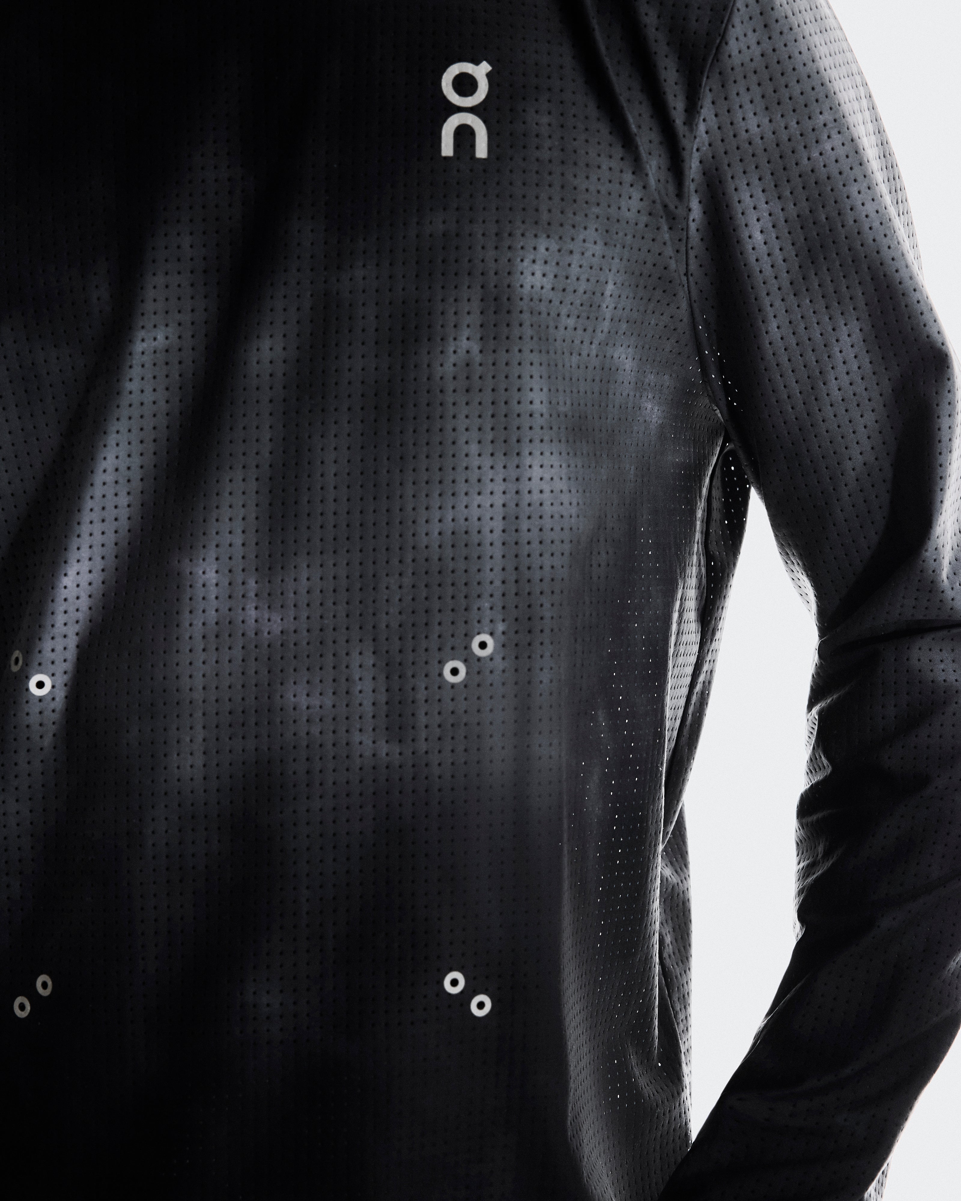 On Pace Mesh Long-T Black