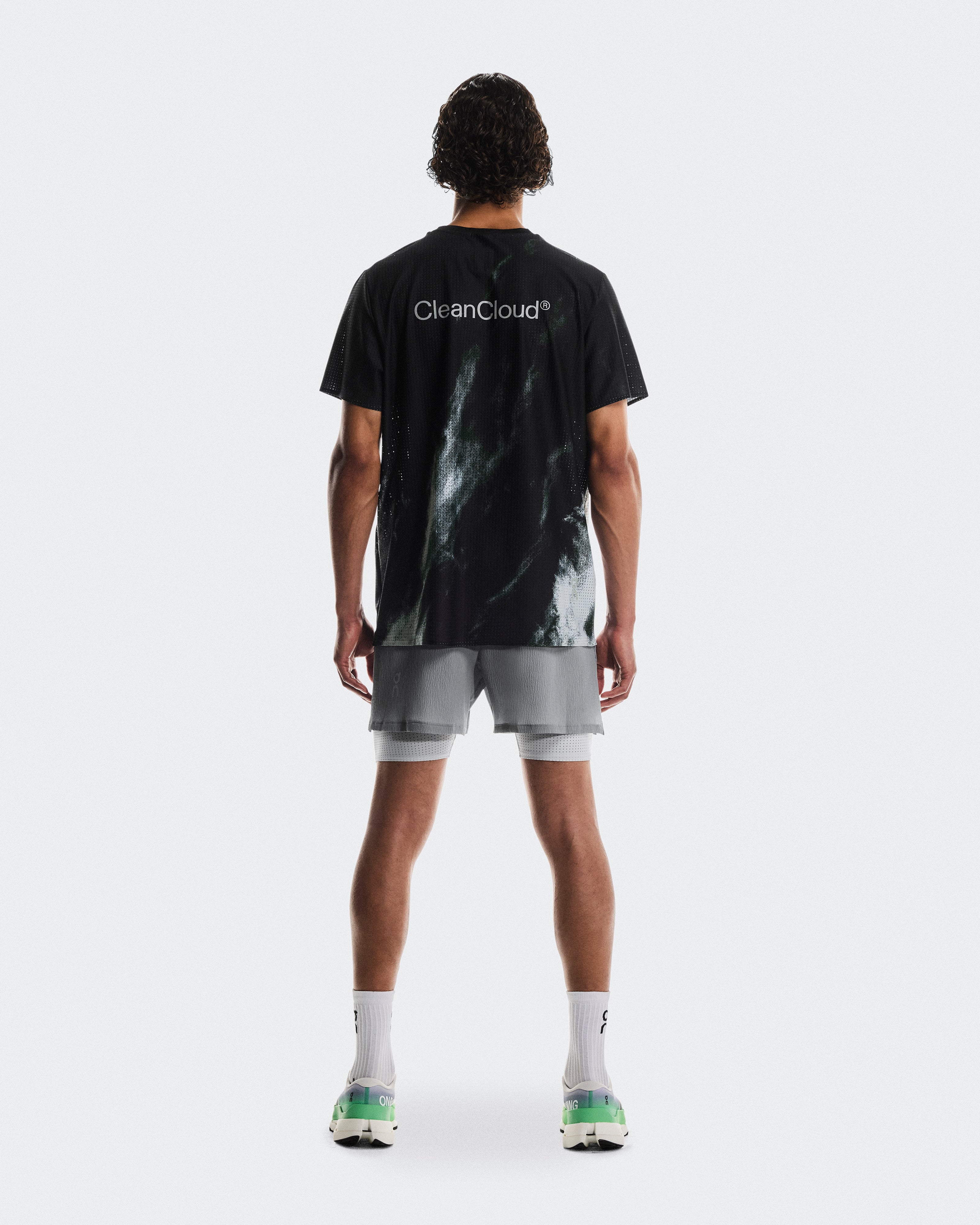 On Pace Mesh-T Black | Glacier