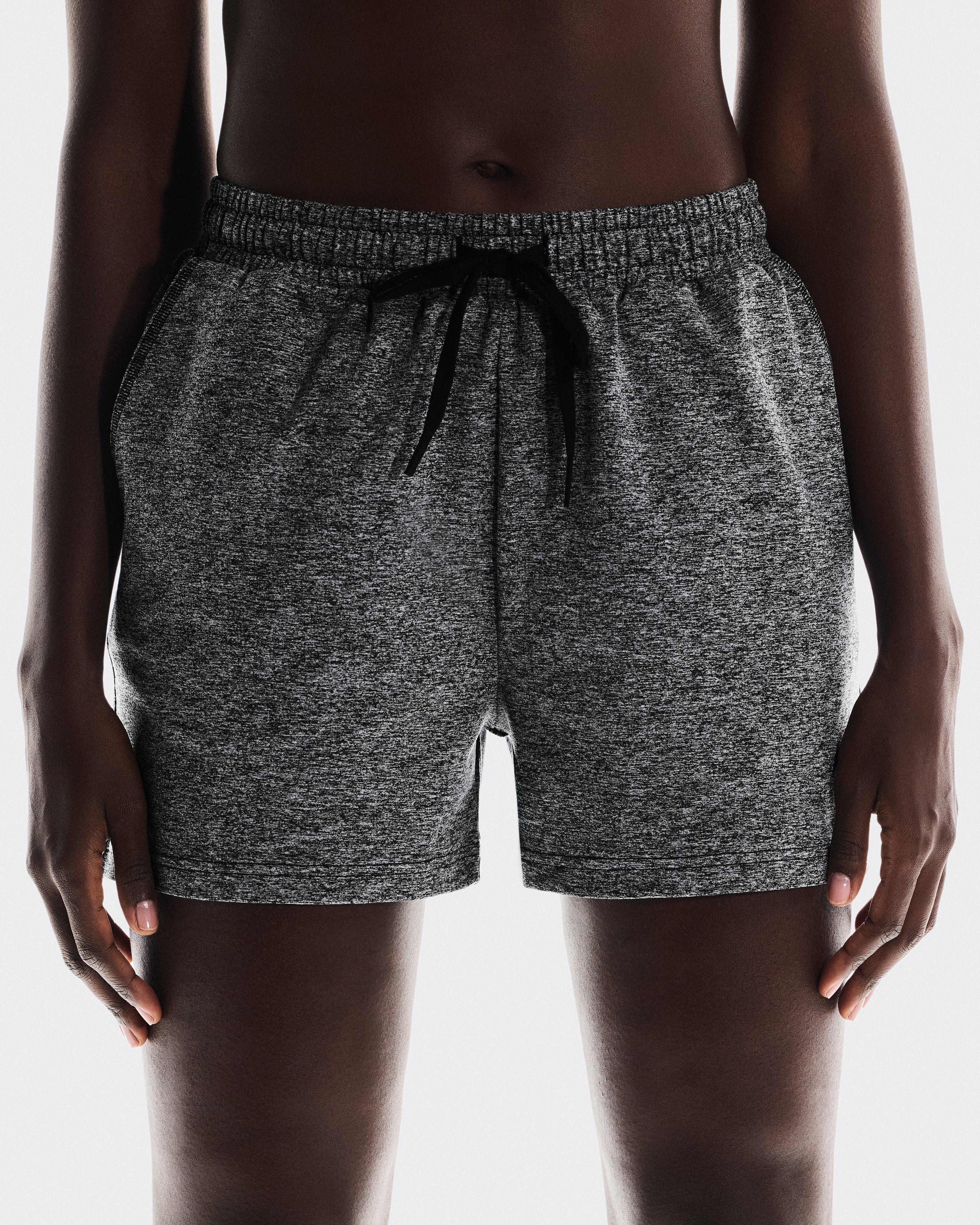 on courtside shorts Graphite (Women's)