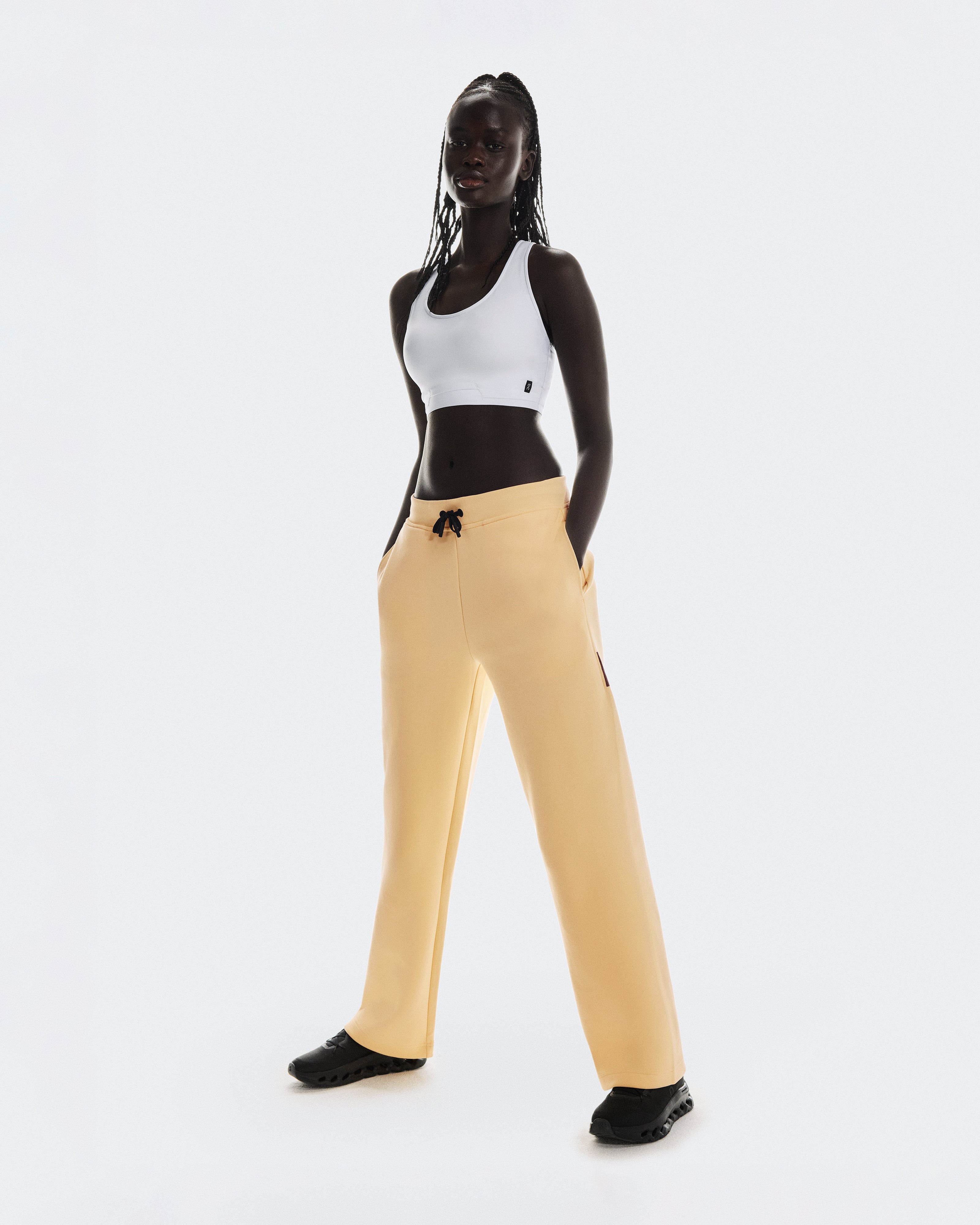 On Focus Tech Sweatpants Nectar (Women'S)