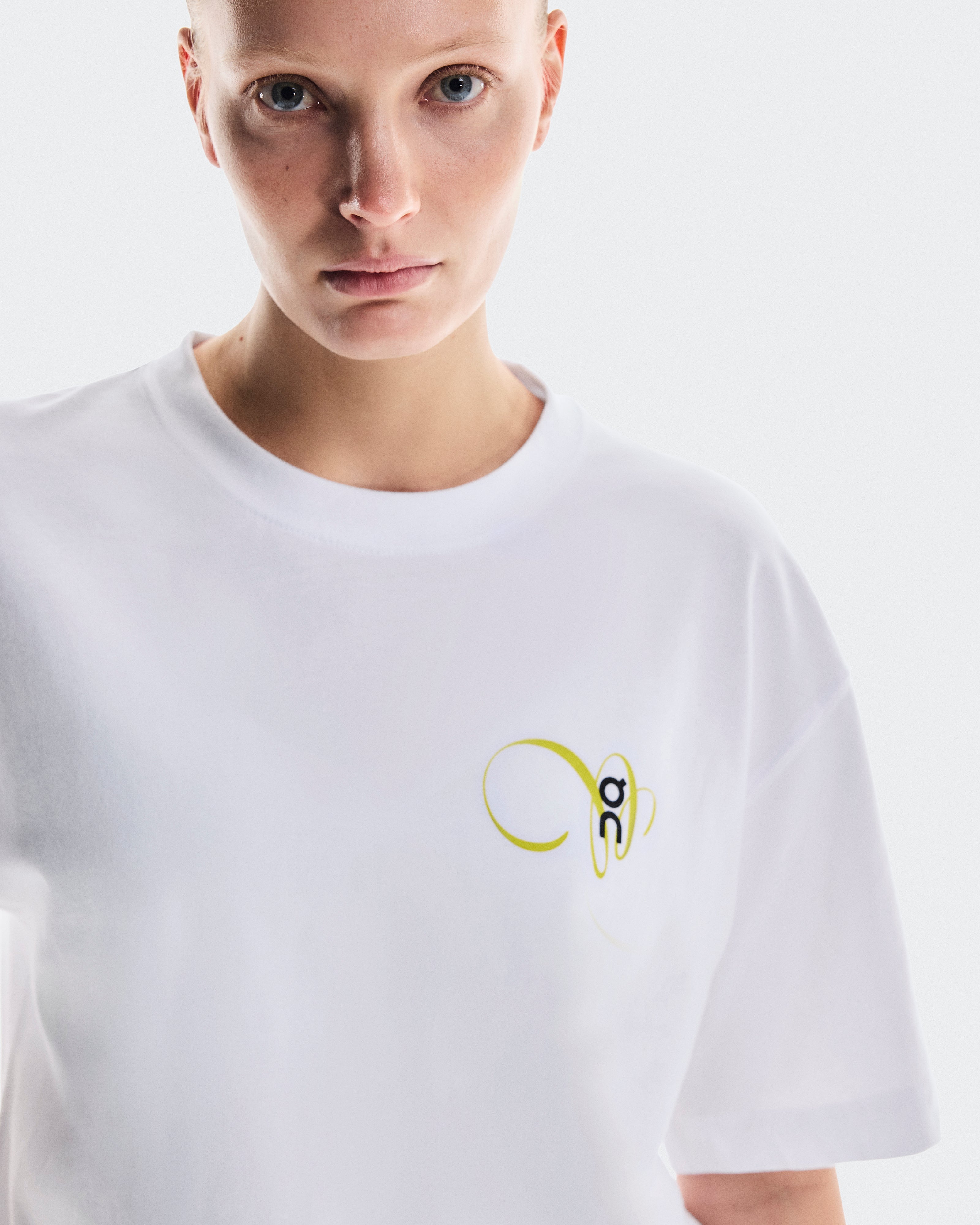On Club-T Graphic White | Lime (Women'S)