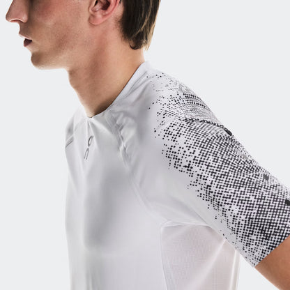 On Ultra-T White | Iron