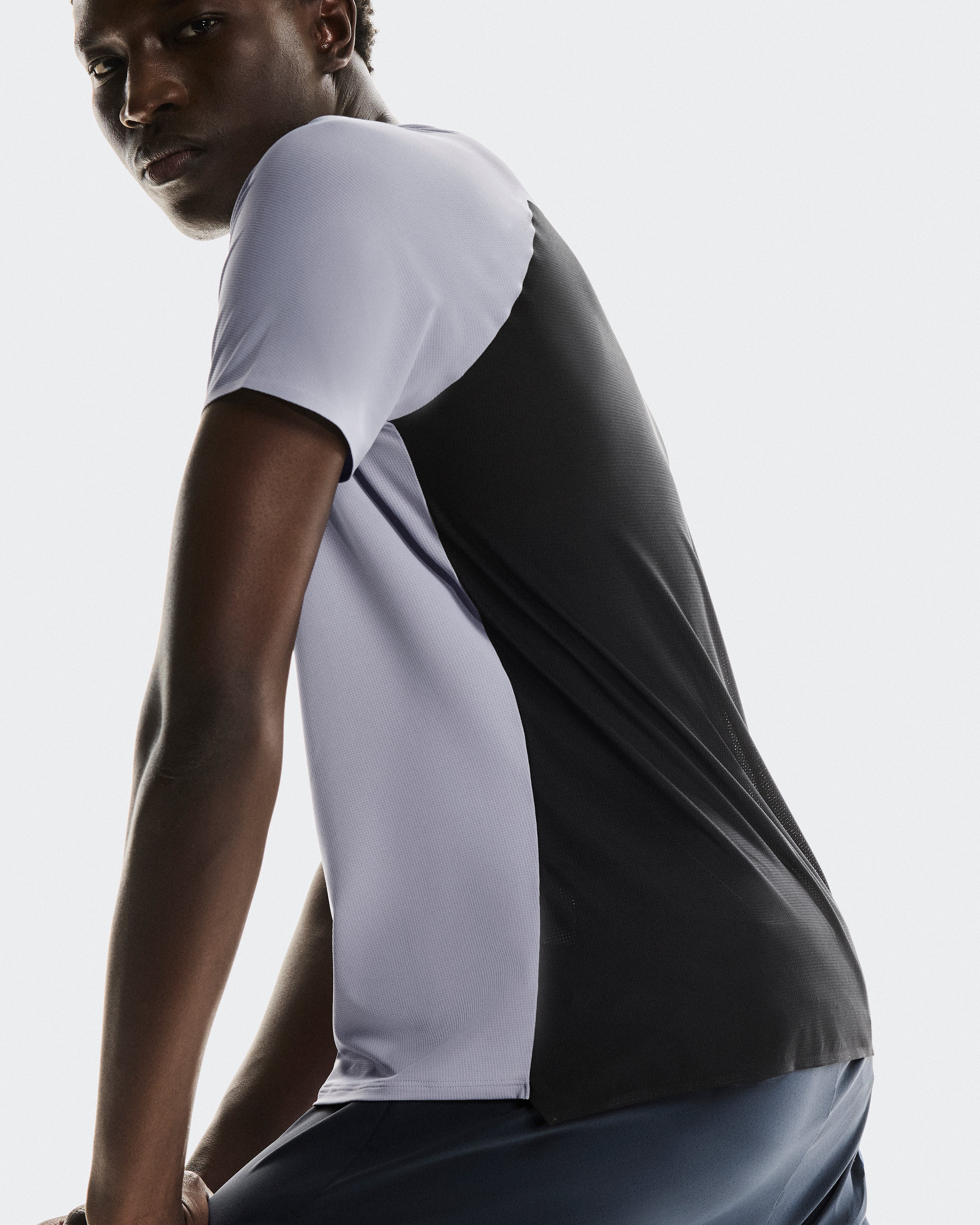 On Performance-T Lilac | Black