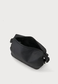 Valentino Axel Wash Bag Nero