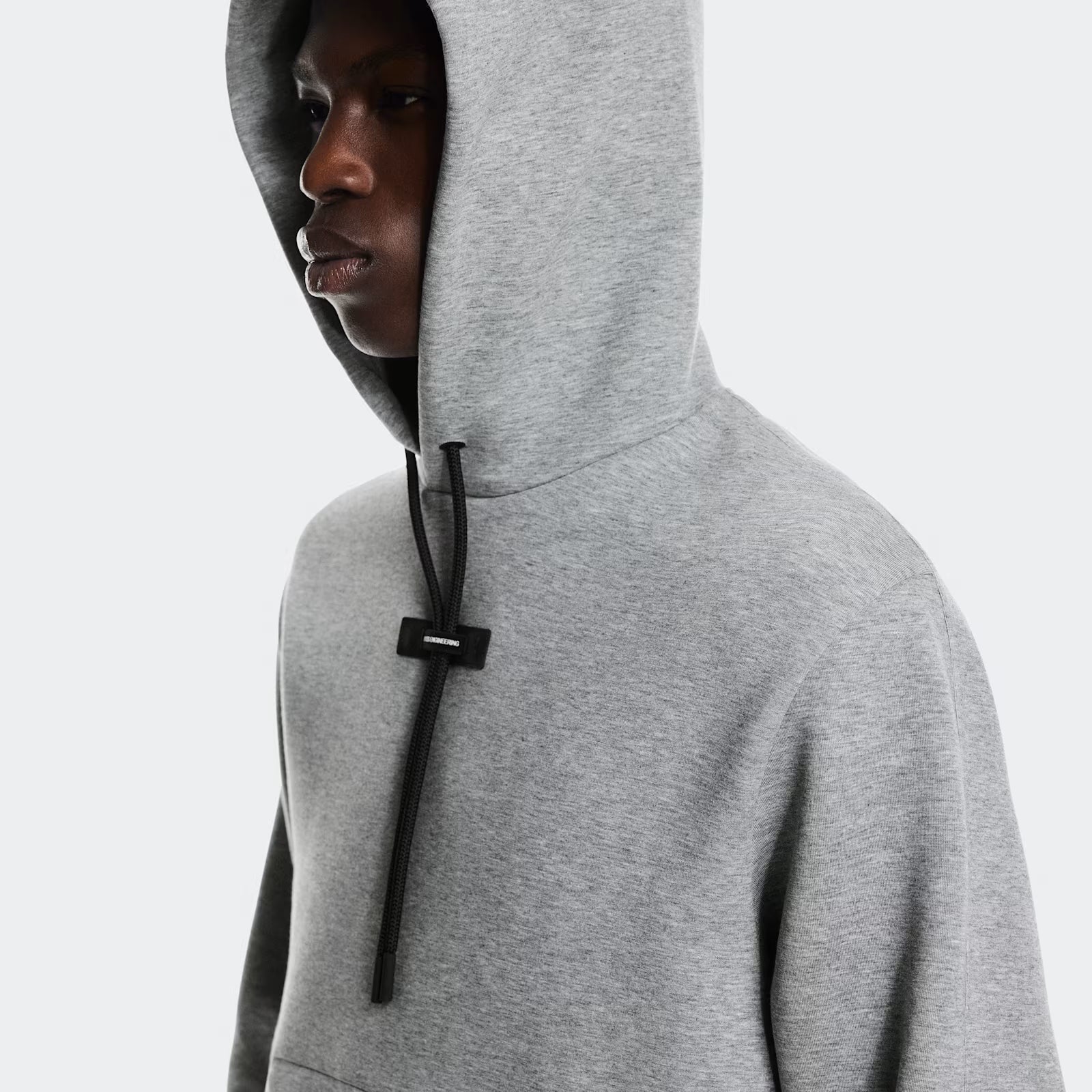 On Focus Tech Hoodie Basalt