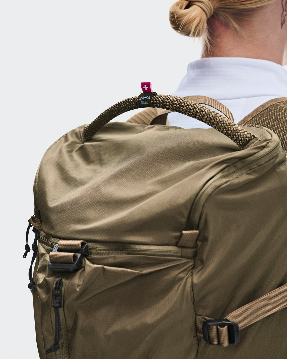 On Speed Pack 18L Lite Olive