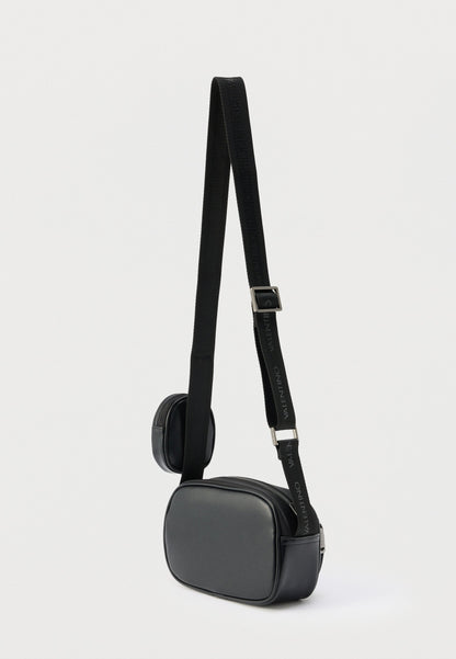 Valentino Bags Irons - Cross Body Bag - Nero