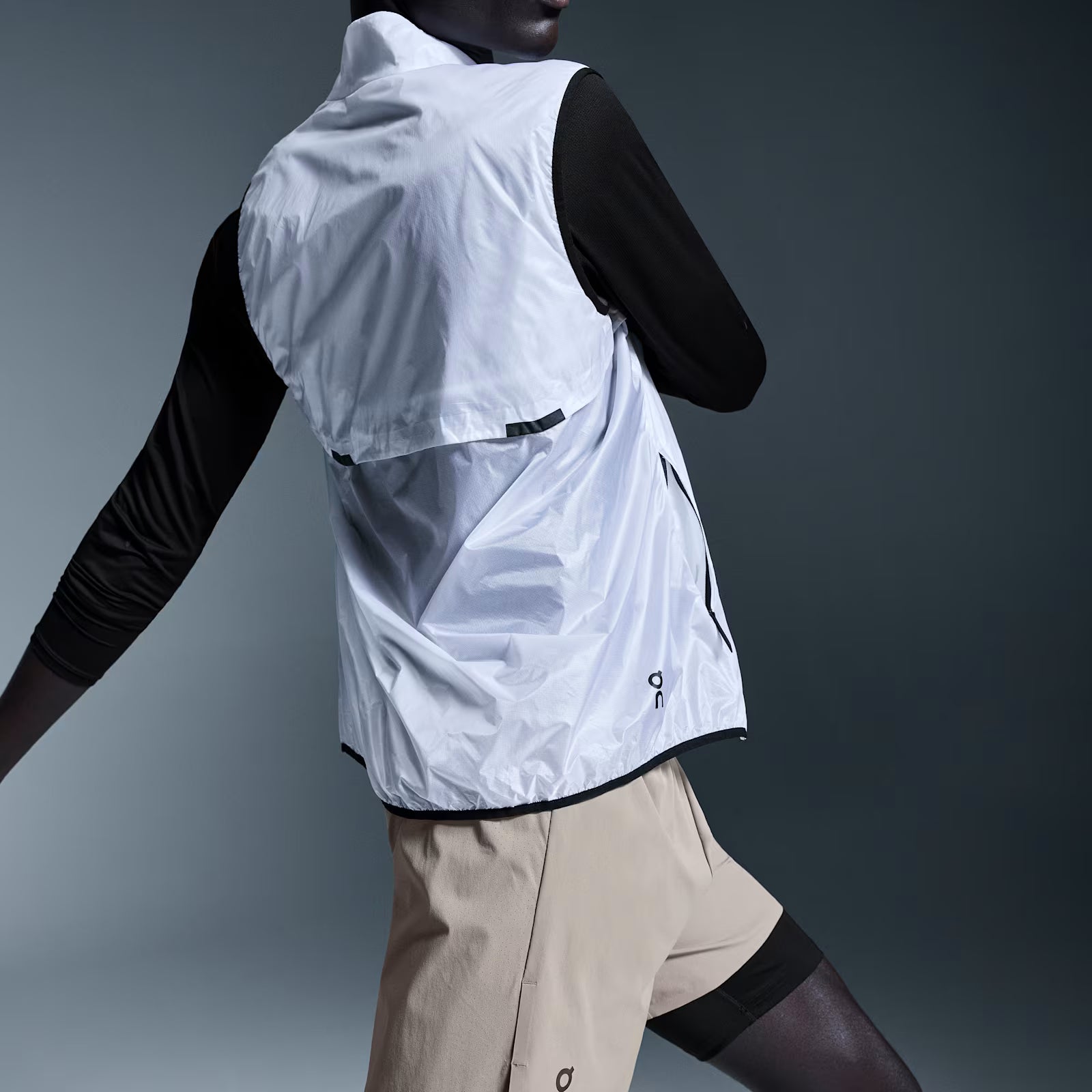 On 5" Performance 2/1 Shorts Cinder | Black